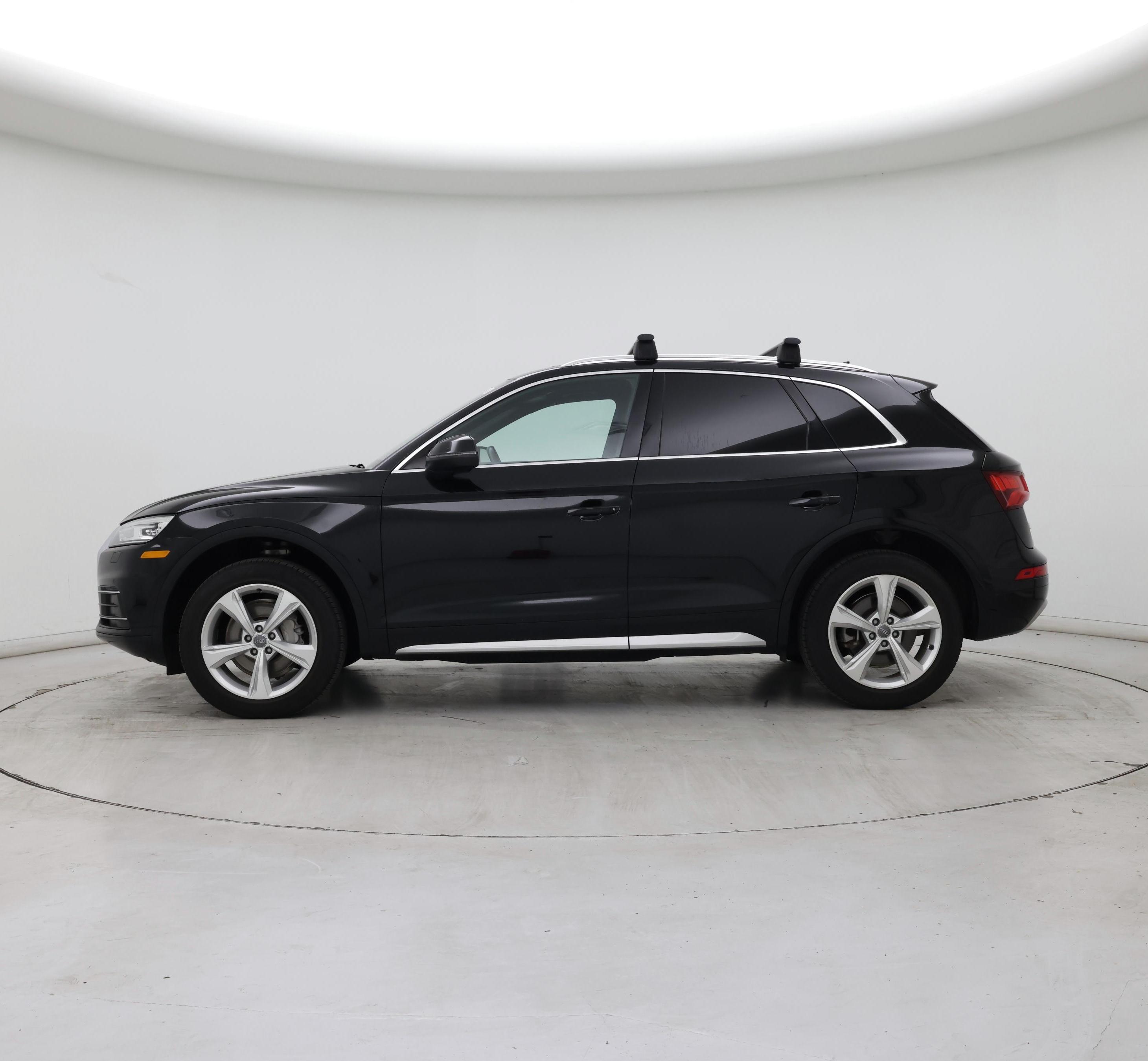 Thumbnail: 2020 Audi Q5 - 3