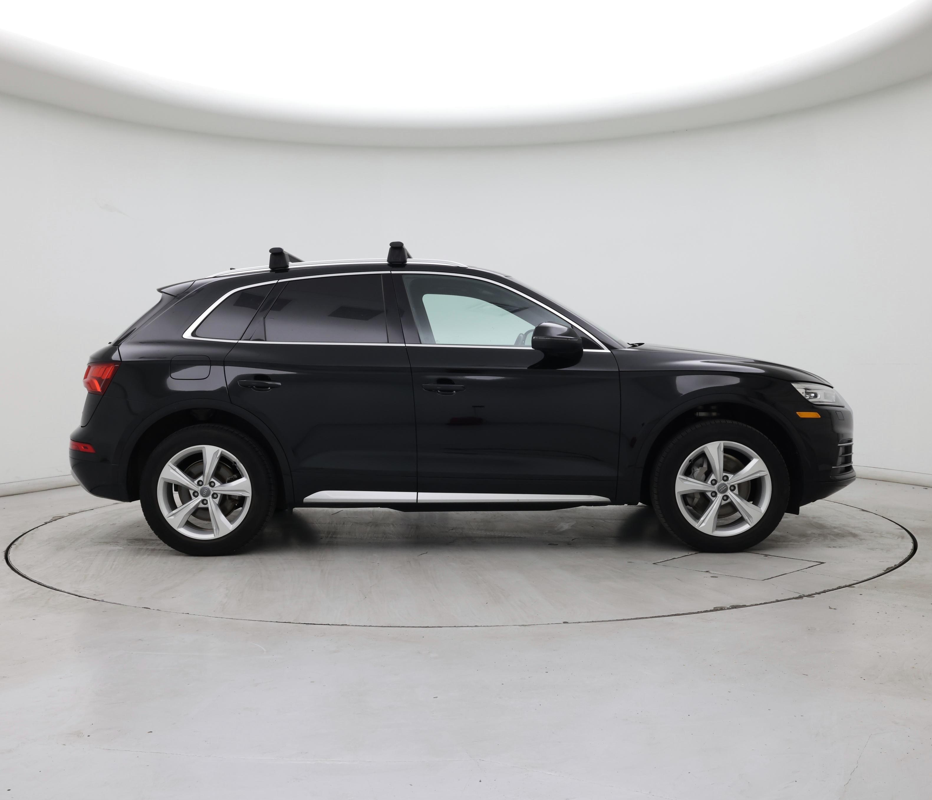 Thumbnail: 2020 Audi Q5 - 7