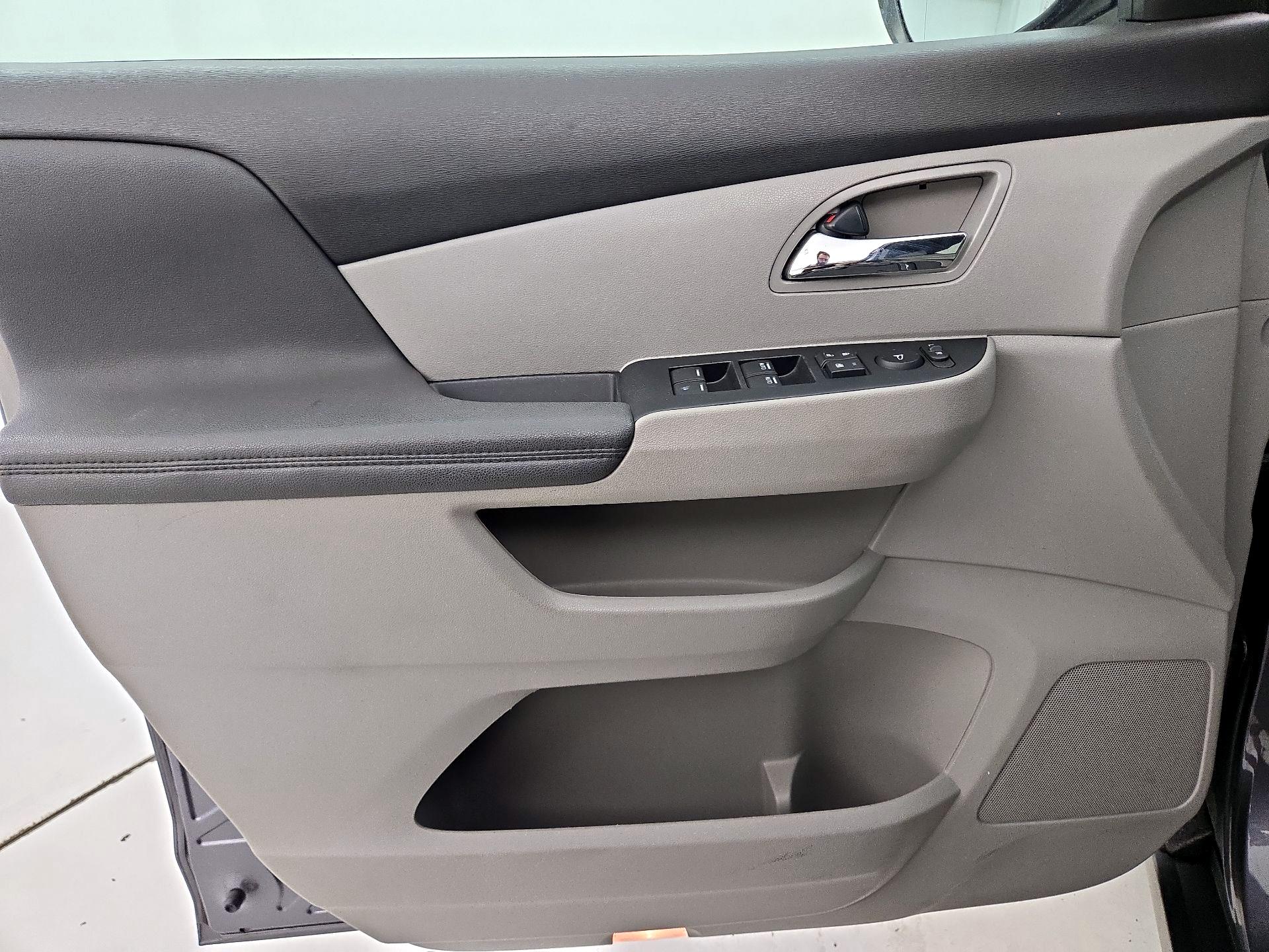 Thumbnail: 2016 Honda Odyssey - 12