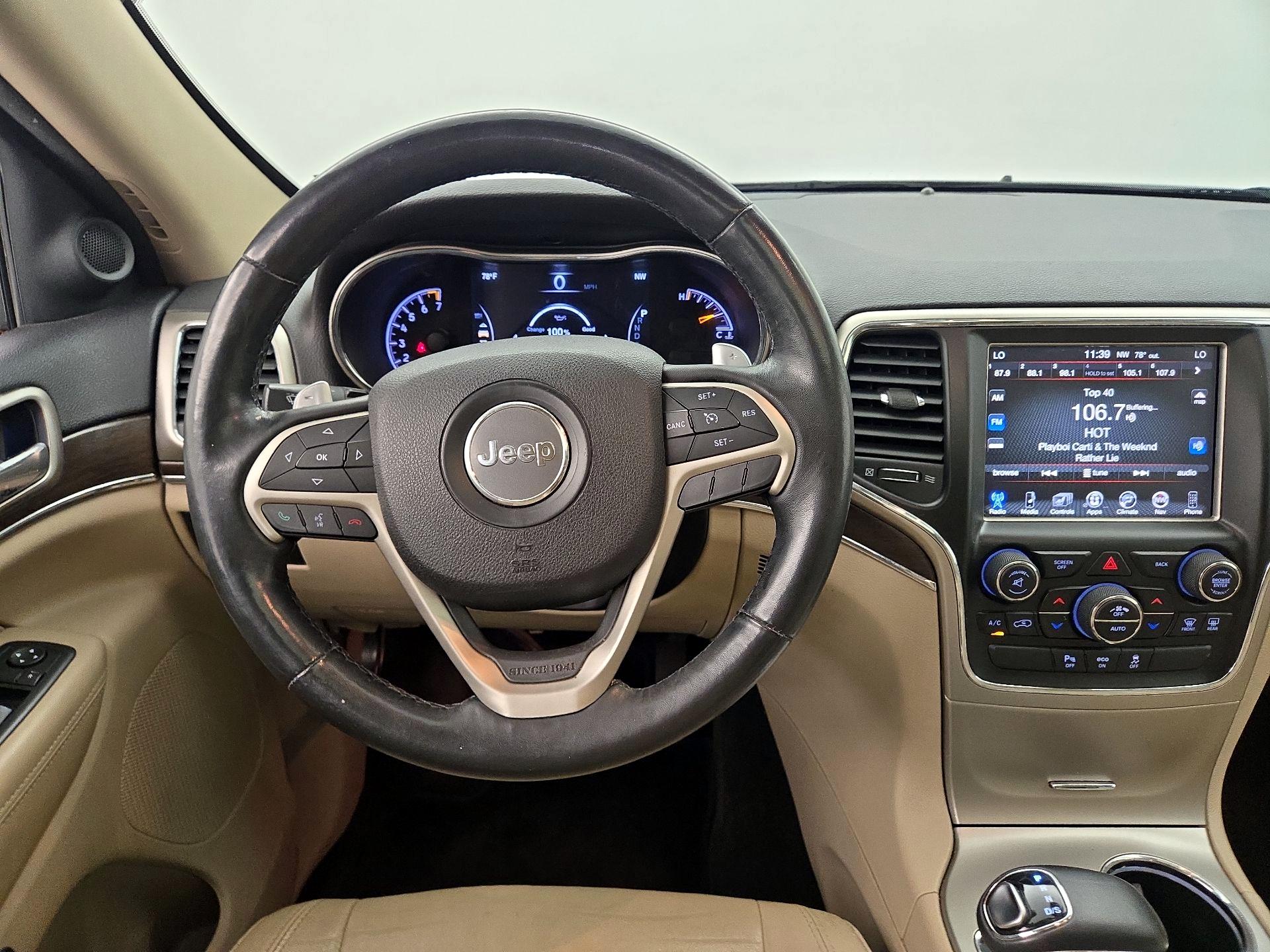 Thumbnail: 2015 Jeep Grand Cherokee - 10