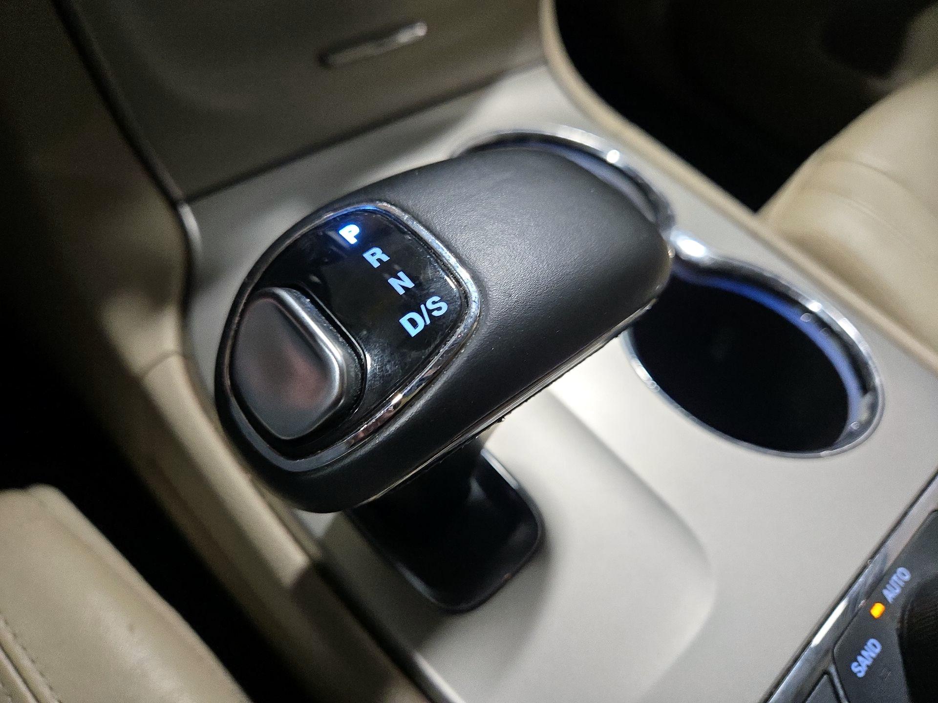 Thumbnail: 2015 Jeep Grand Cherokee - 17