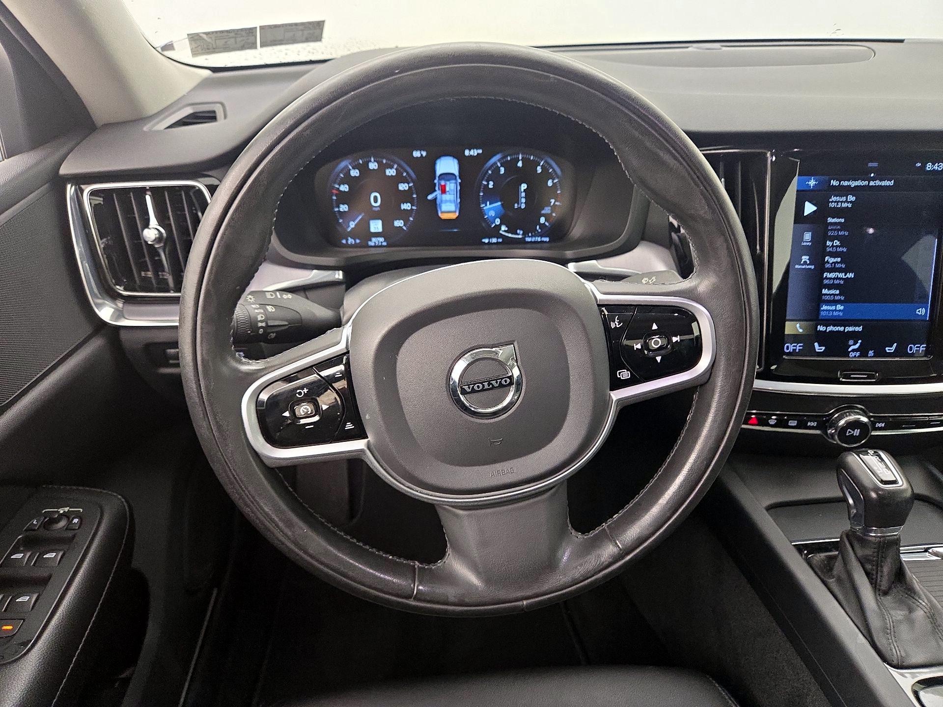 Thumbnail: 2020 Volvo S60 - 10