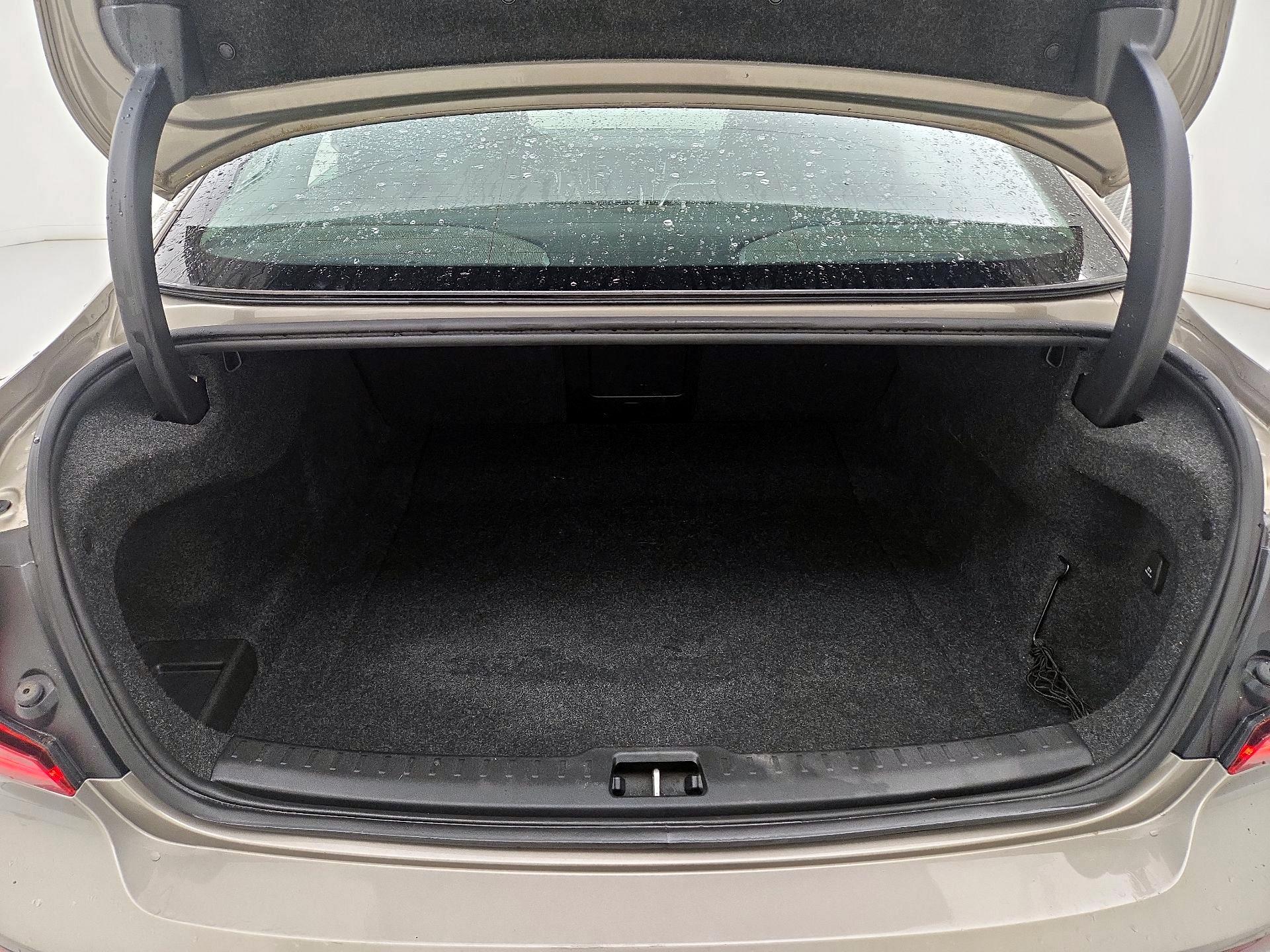 Thumbnail: 2020 Volvo S60 - 19