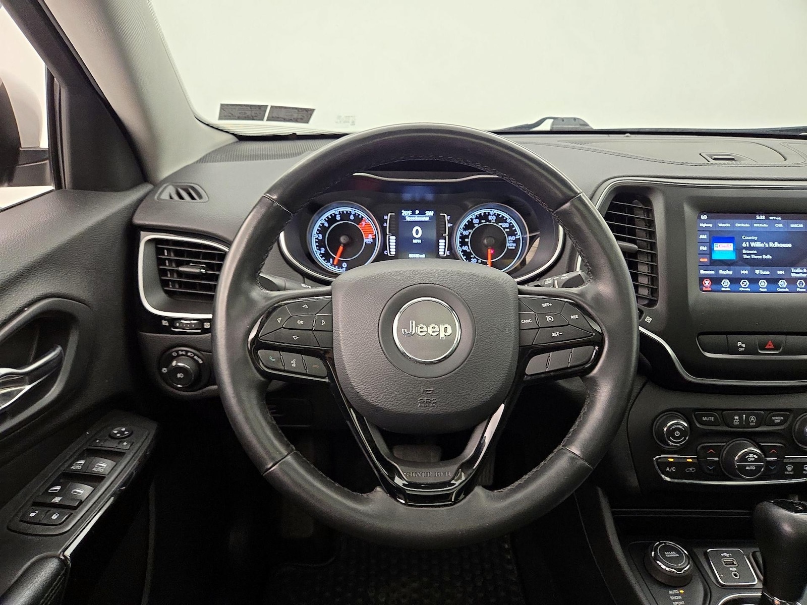 2019 Jeep Cherokee Altitude - Photo 11
