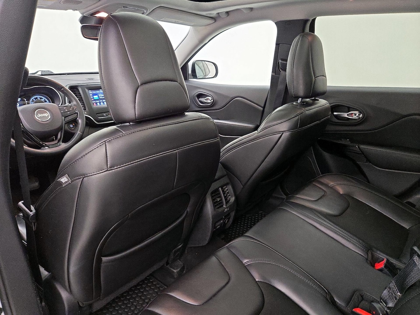 2019 Jeep Cherokee Altitude - Photo 21