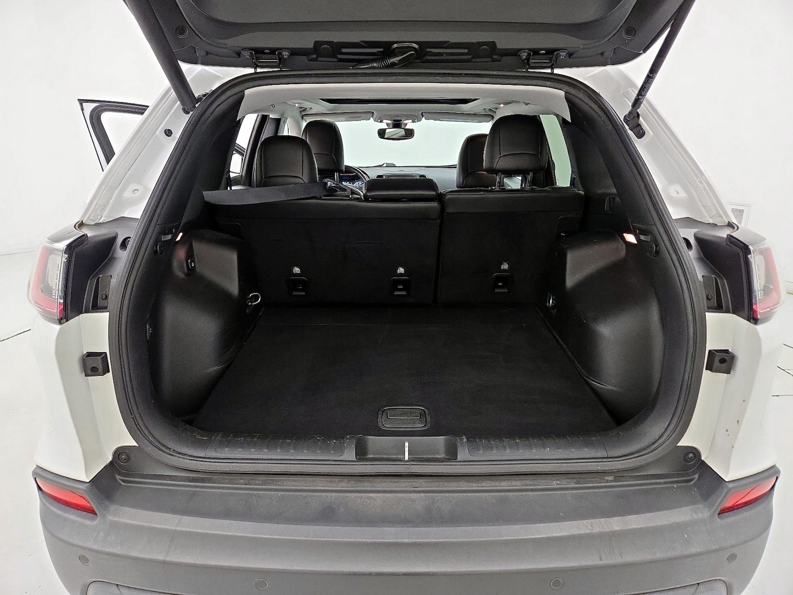 2019 Jeep Cherokee Altitude - Photo 22
