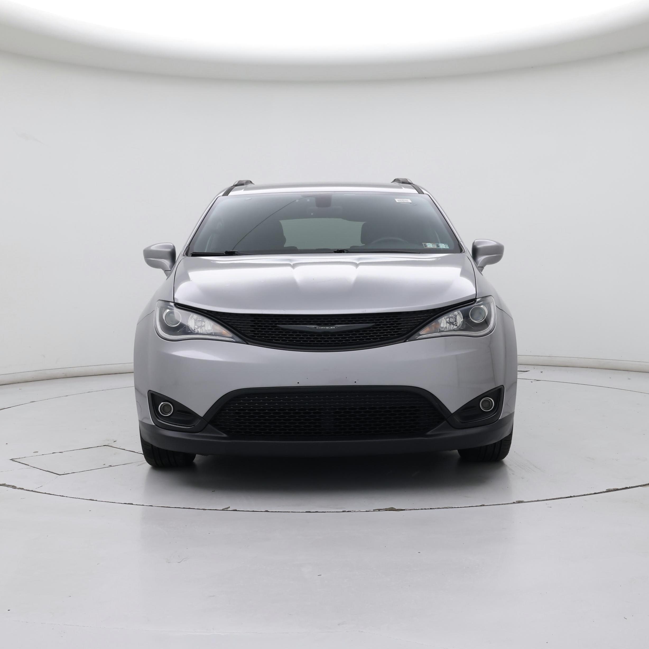 Thumbnail: 2019 Chrysler Pacifica - 5