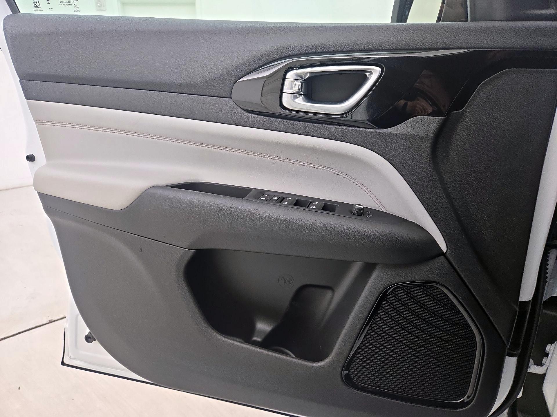 Thumbnail: 2024 Jeep Compass - 12