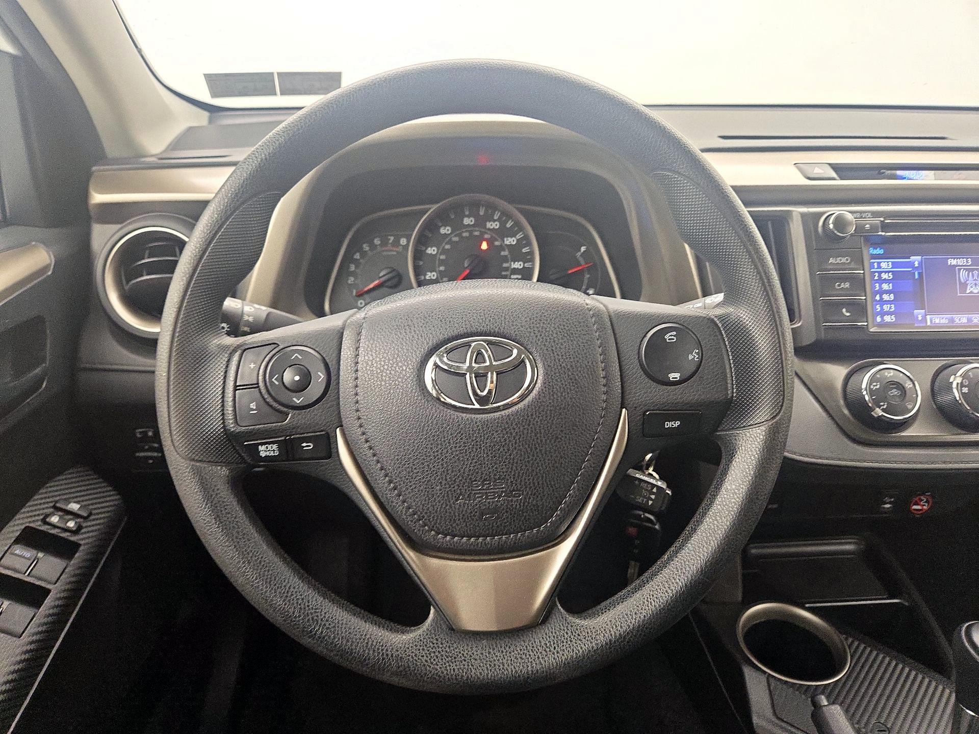 Thumbnail: 2014 Toyota RAV4 - 10