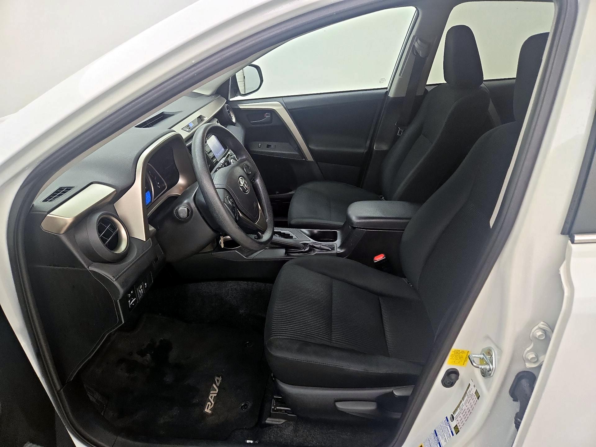 Thumbnail: 2014 Toyota RAV4 - 11