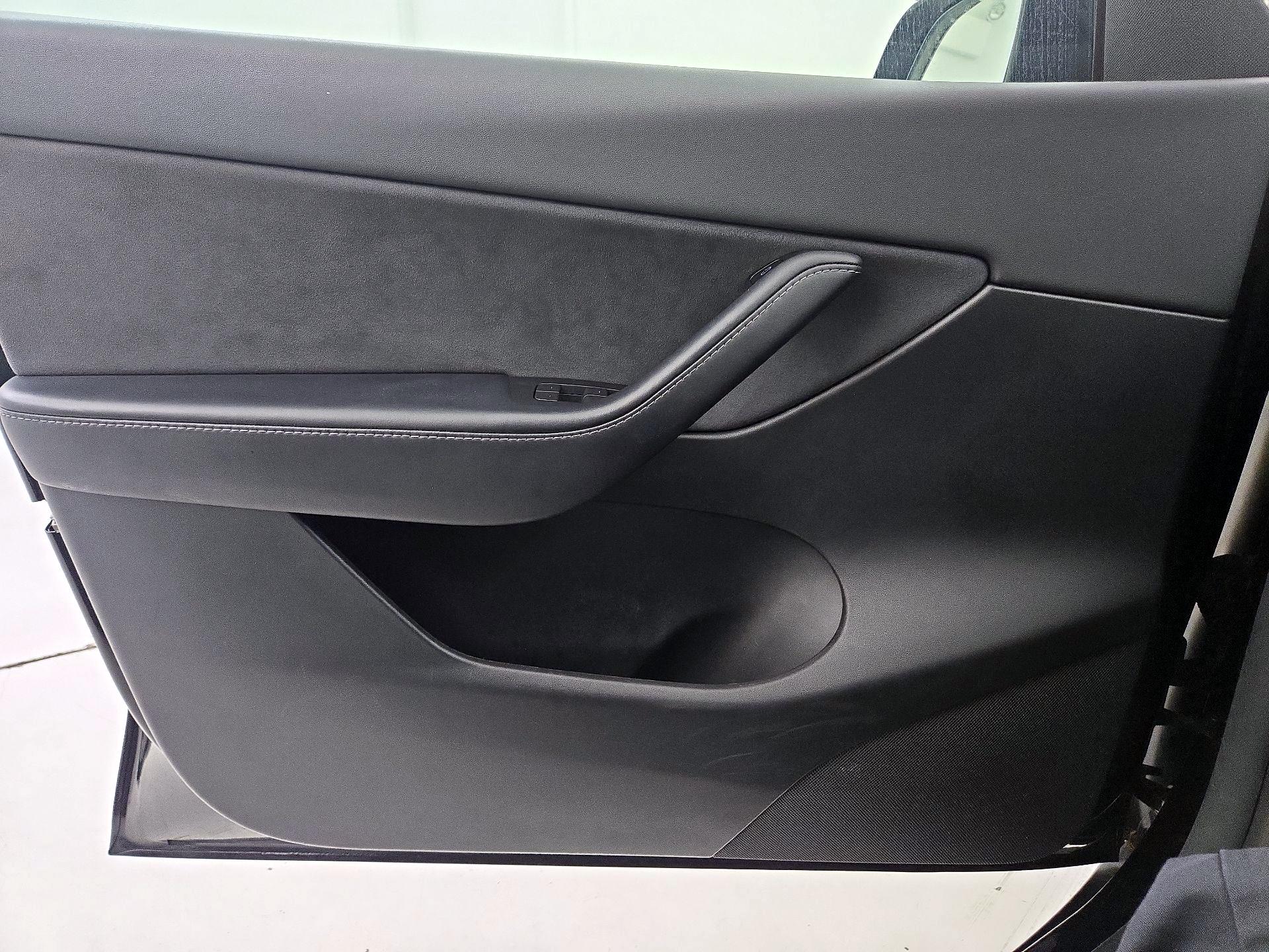 Thumbnail: 2021 Tesla Model Y - 12