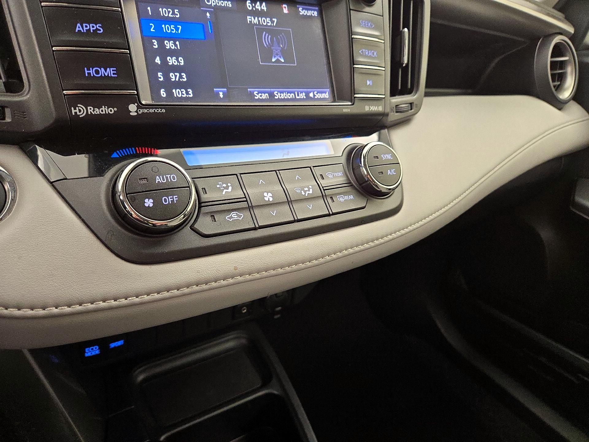 Thumbnail: 2018 Toyota RAV4 - 16