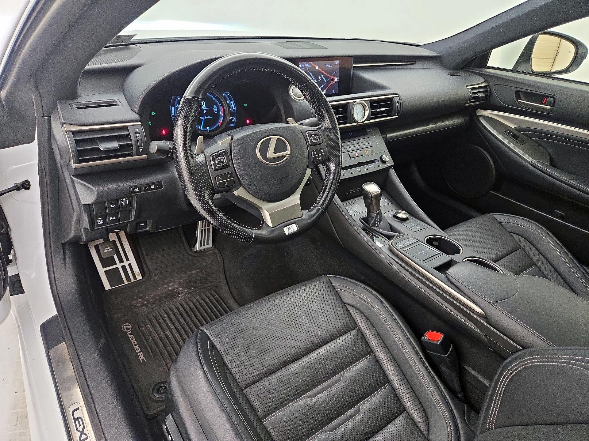 Thumbnail: 2017 Lexus RC - 11