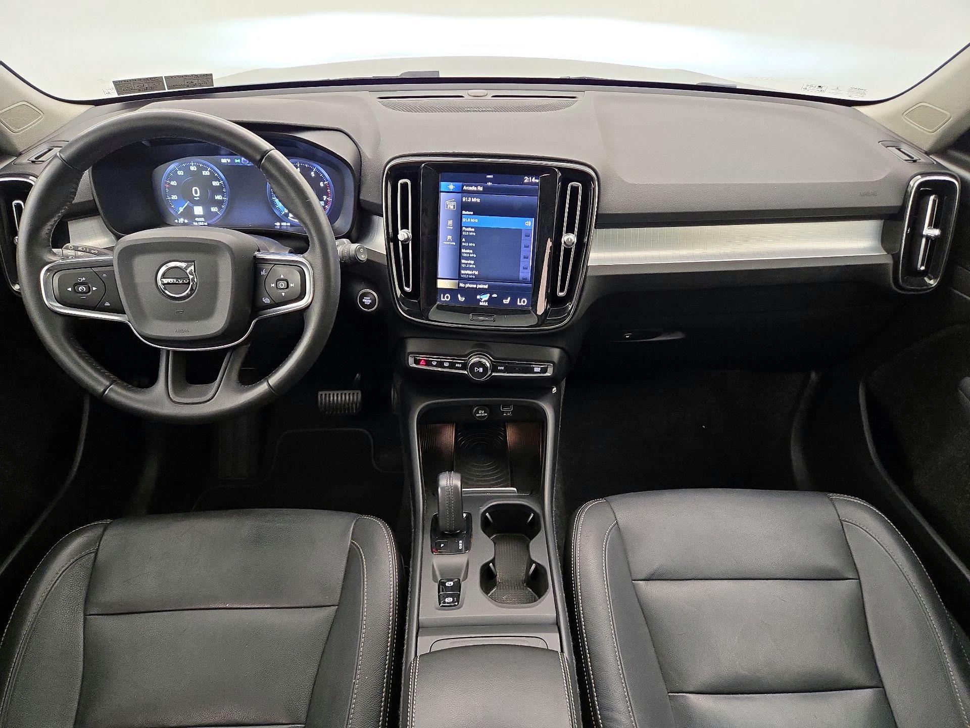 Thumbnail: 2019 Volvo XC40 - 9