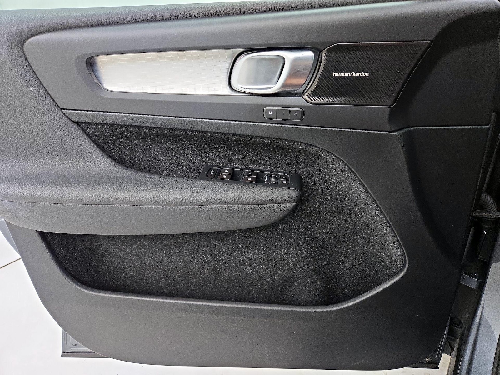 2019 Volvo XC40 Momentum - Photo 13