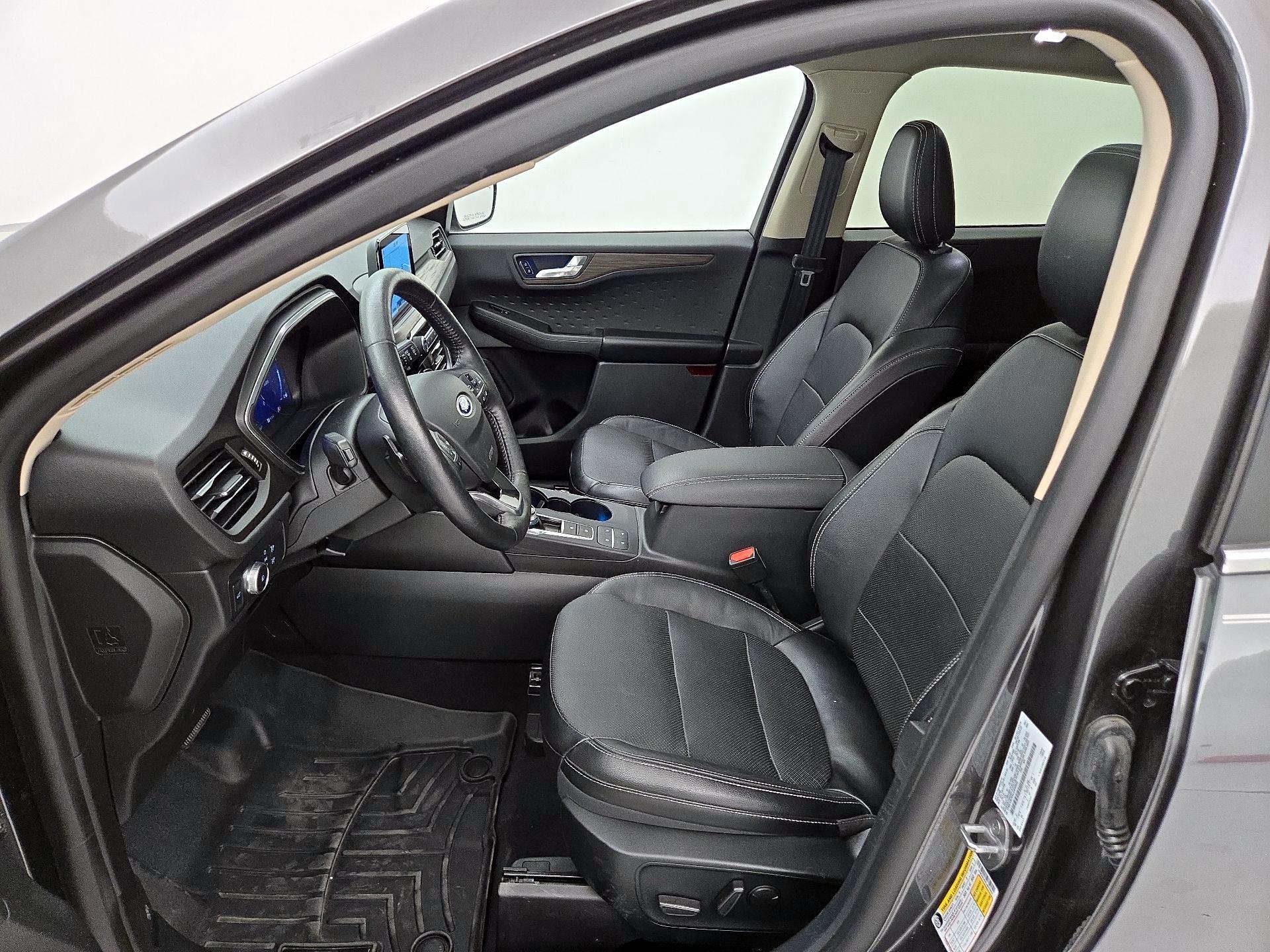 Thumbnail: 2020 Ford Escape - 11