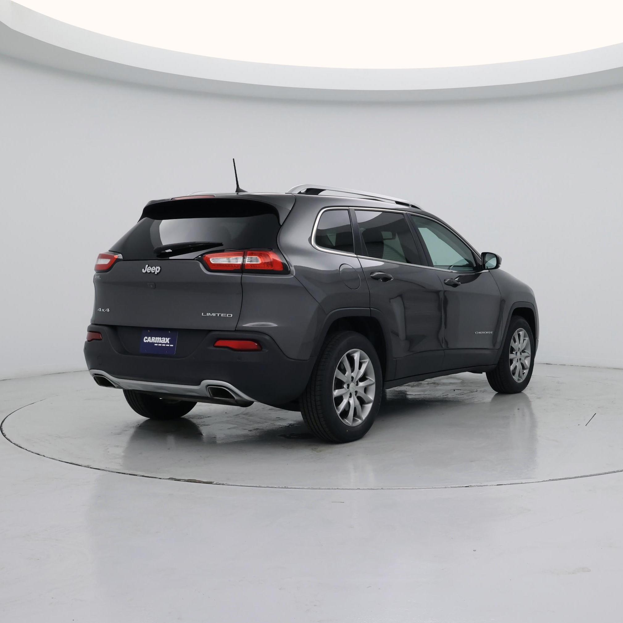 Thumbnail: 2018 Jeep Cherokee - 8