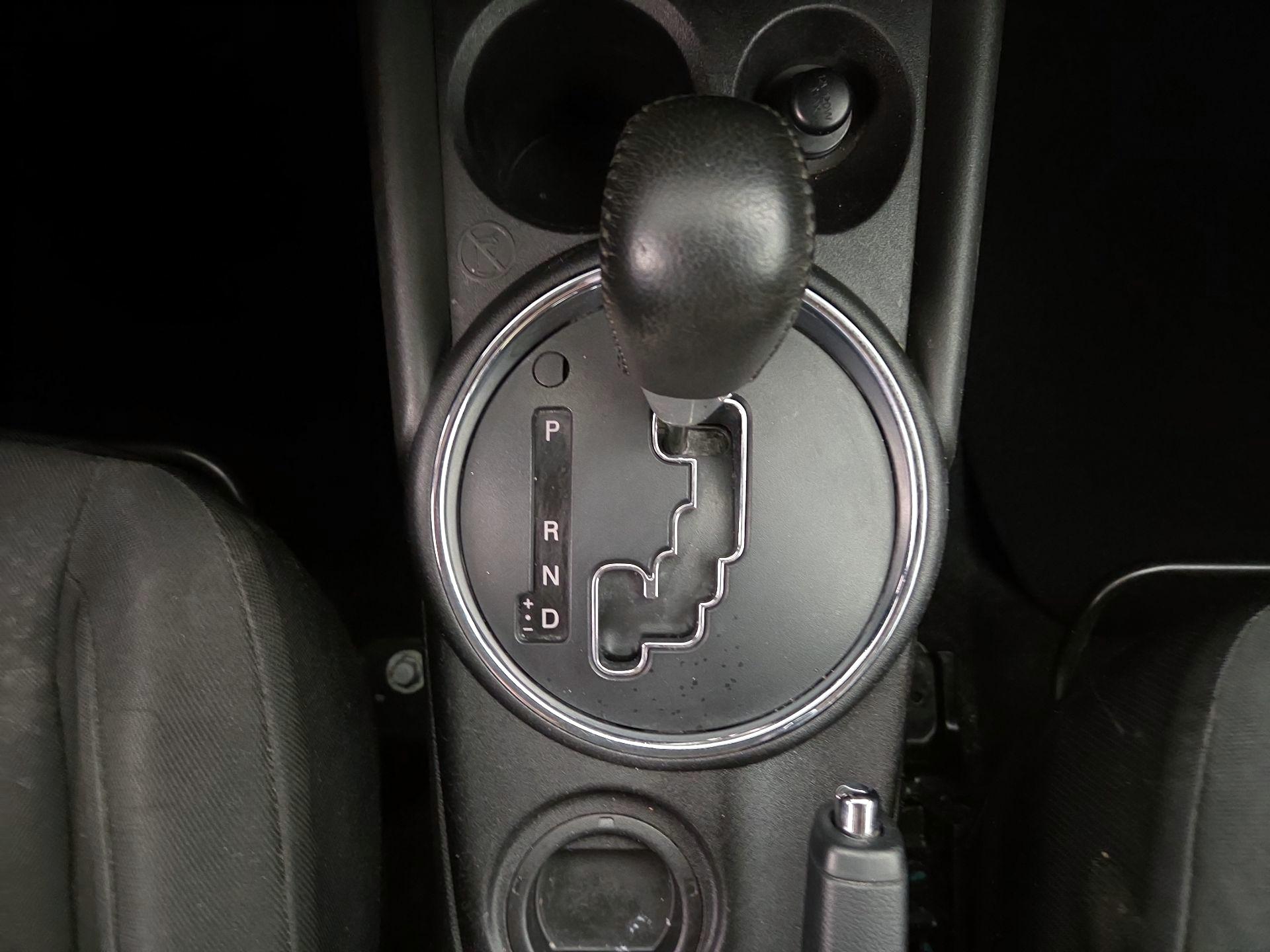 Thumbnail: 2015 Mitsubishi Outlander Sport - 16