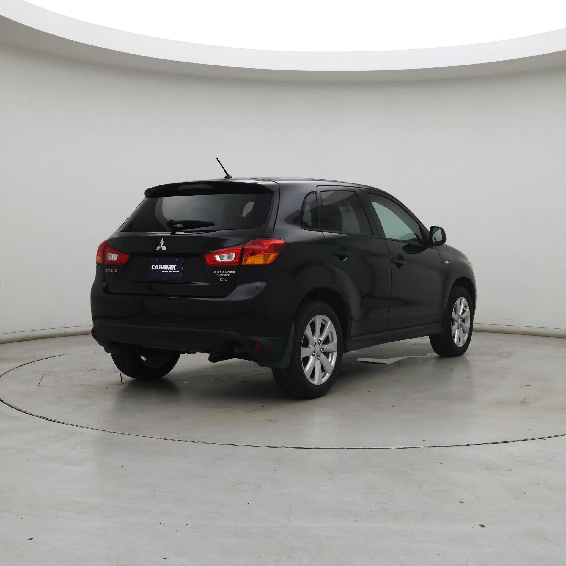 Thumbnail: 2015 Mitsubishi Outlander Sport - 8