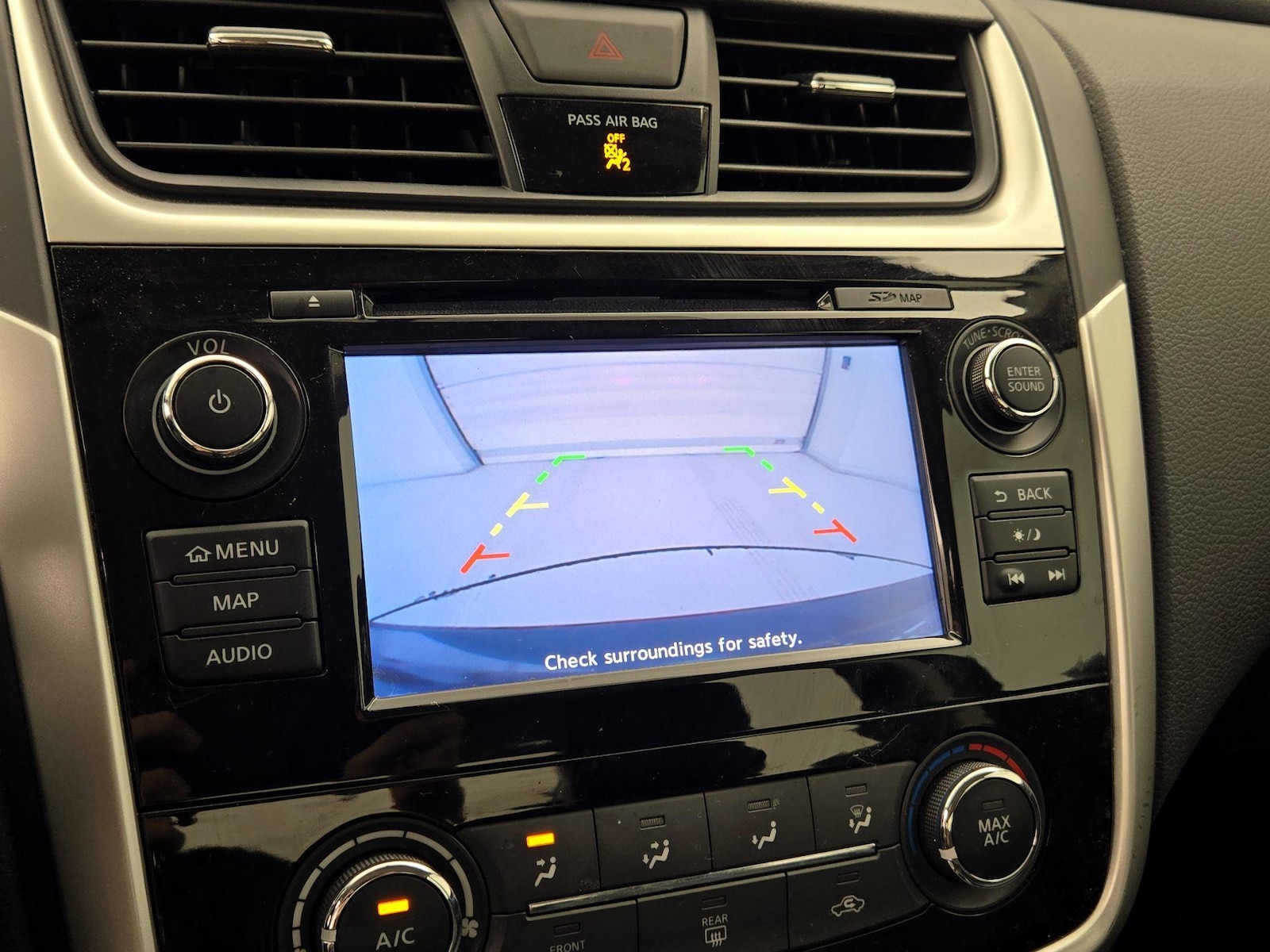 2018 Nissan Altima SR - Photo 16