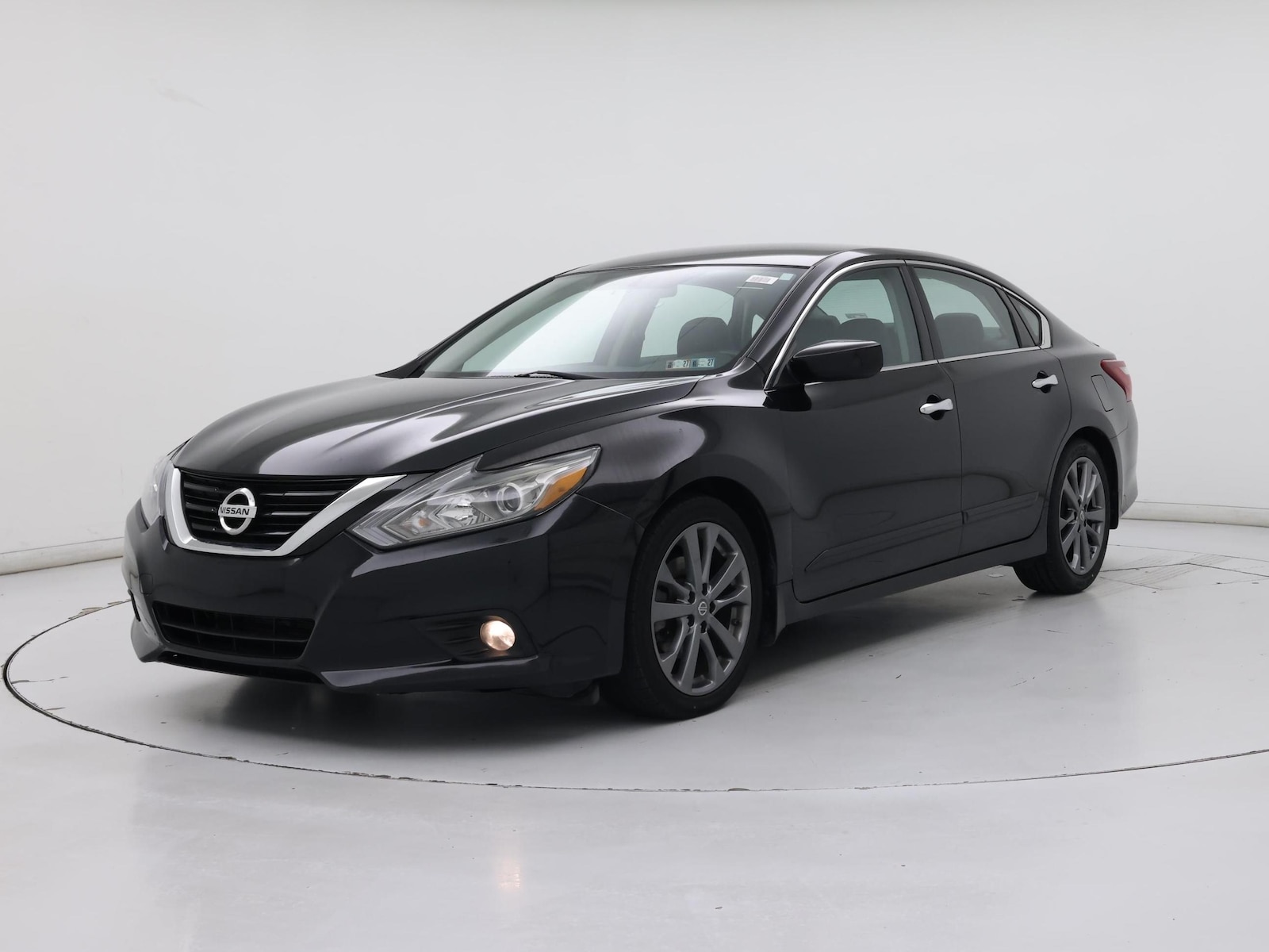 2018 Nissan Altima SR - Photo 5