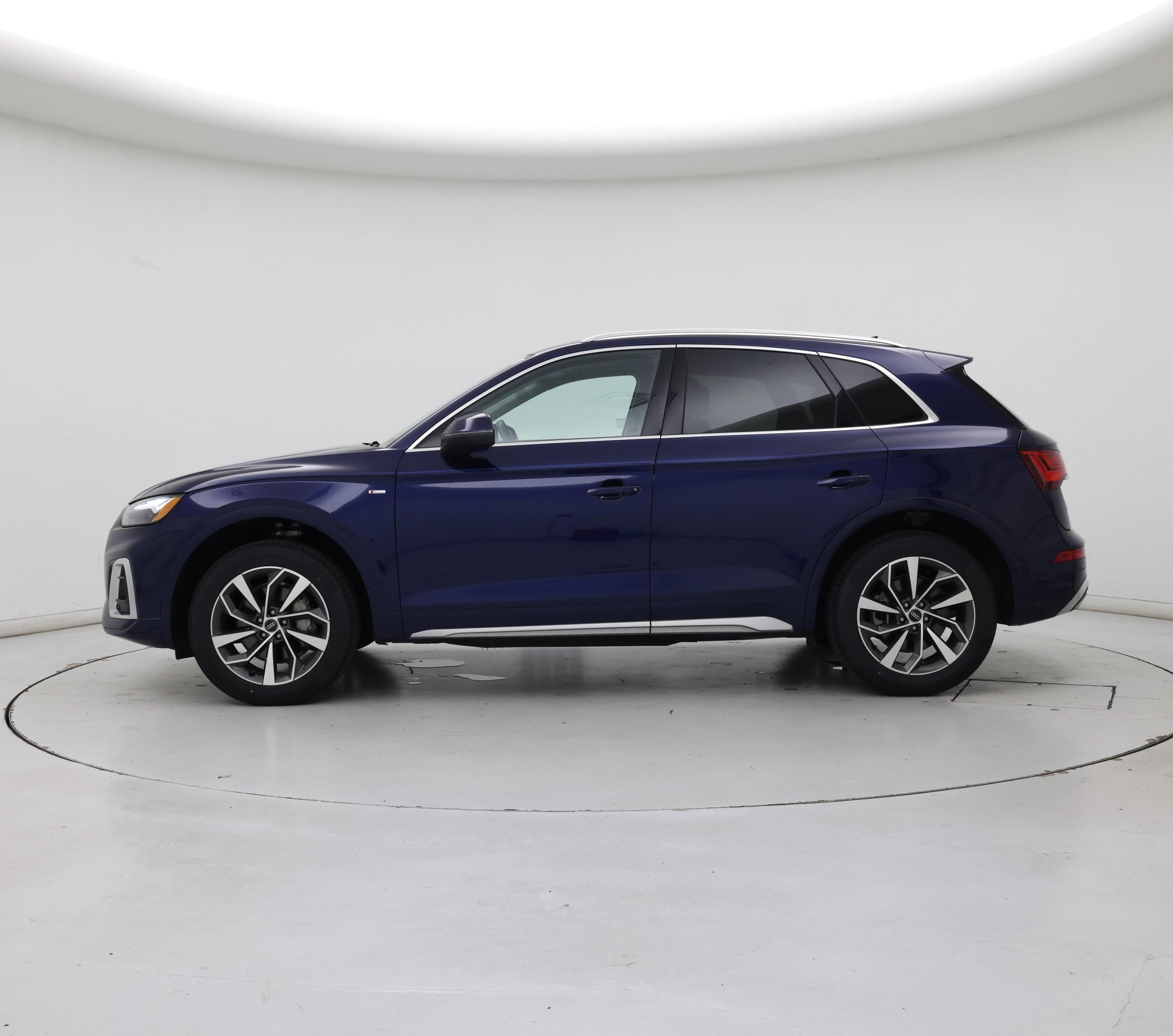 Thumbnail: 2022 Audi Q5 - 3