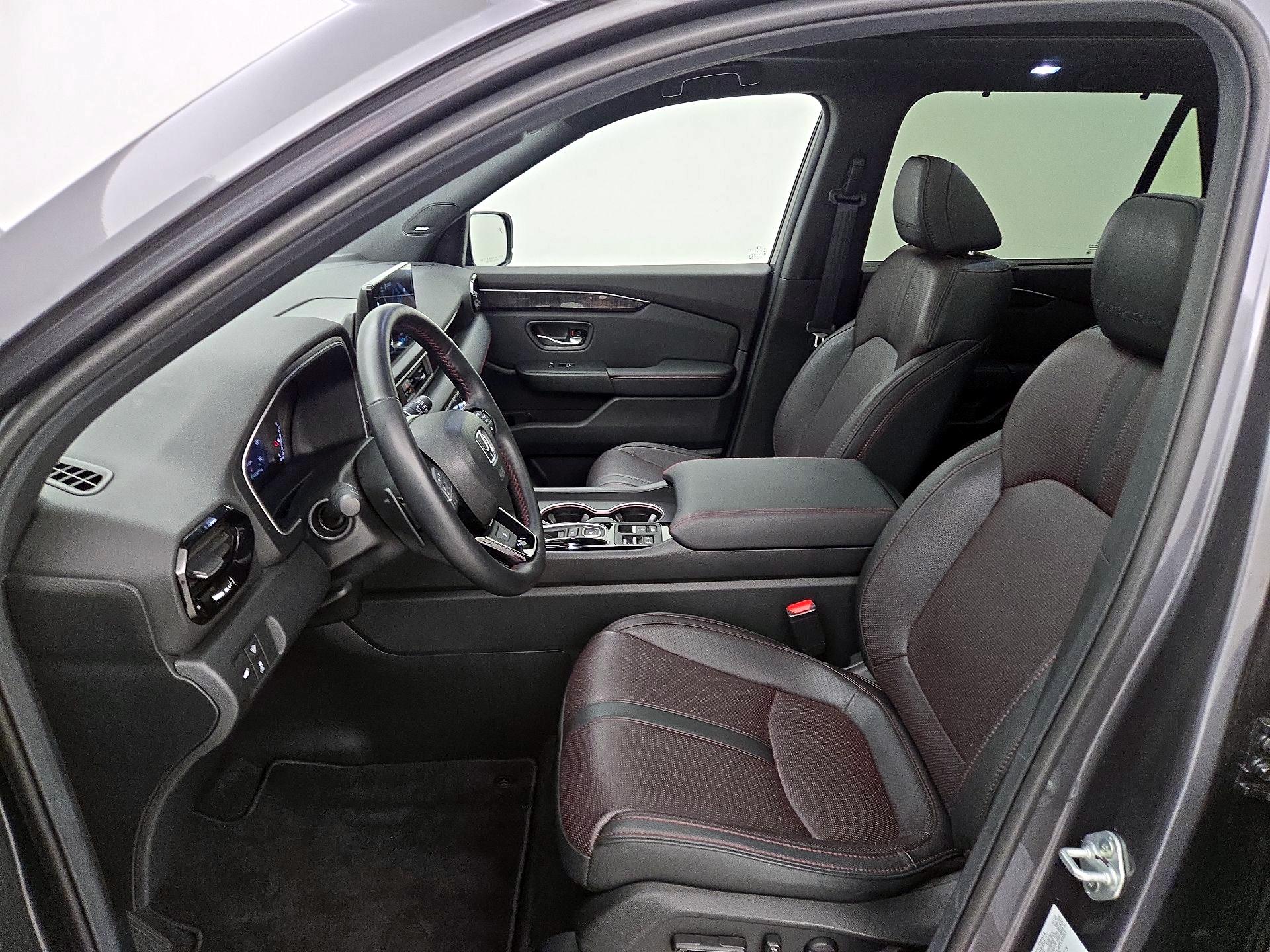 Thumbnail: 2025 Honda Pilot - 11