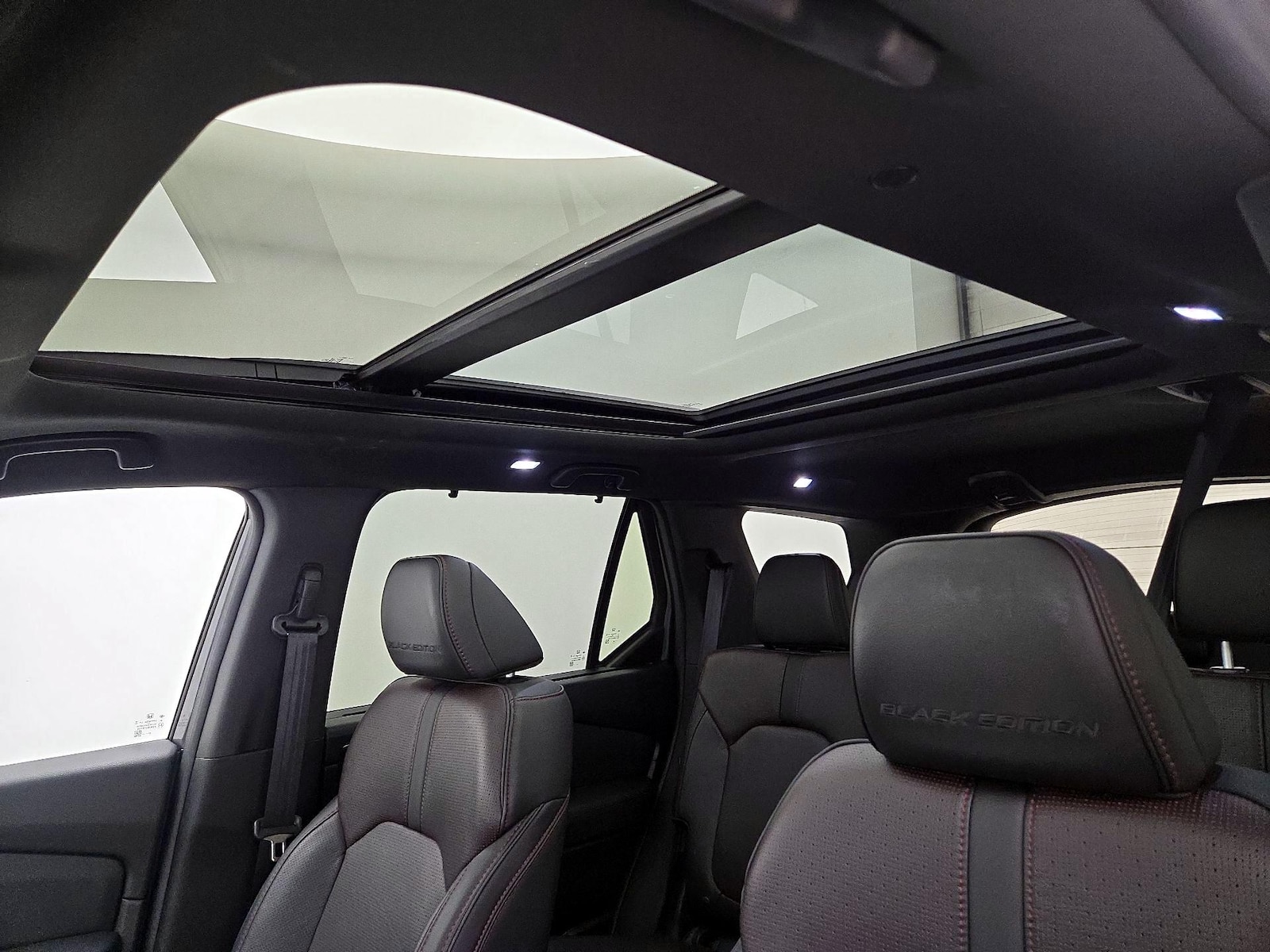 2025 Honda Pilot Black Edition - Photo 12