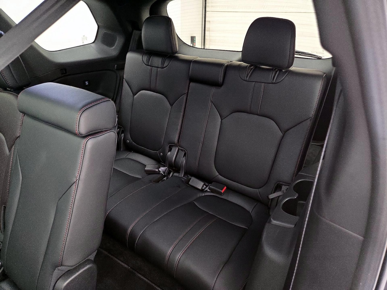2025 Honda Pilot Black Edition - Photo 14