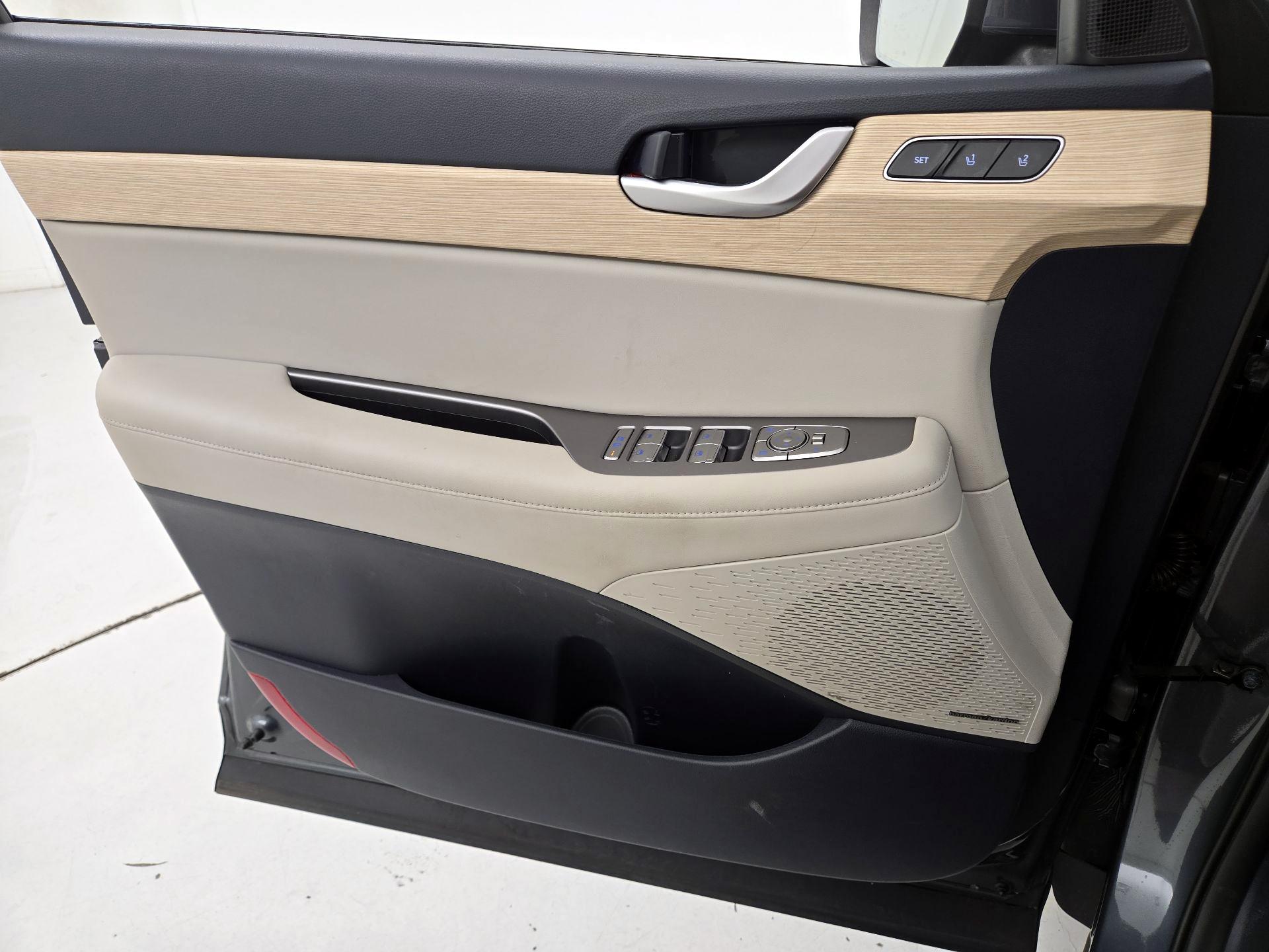 Thumbnail: 2023 Hyundai Palisade - 12