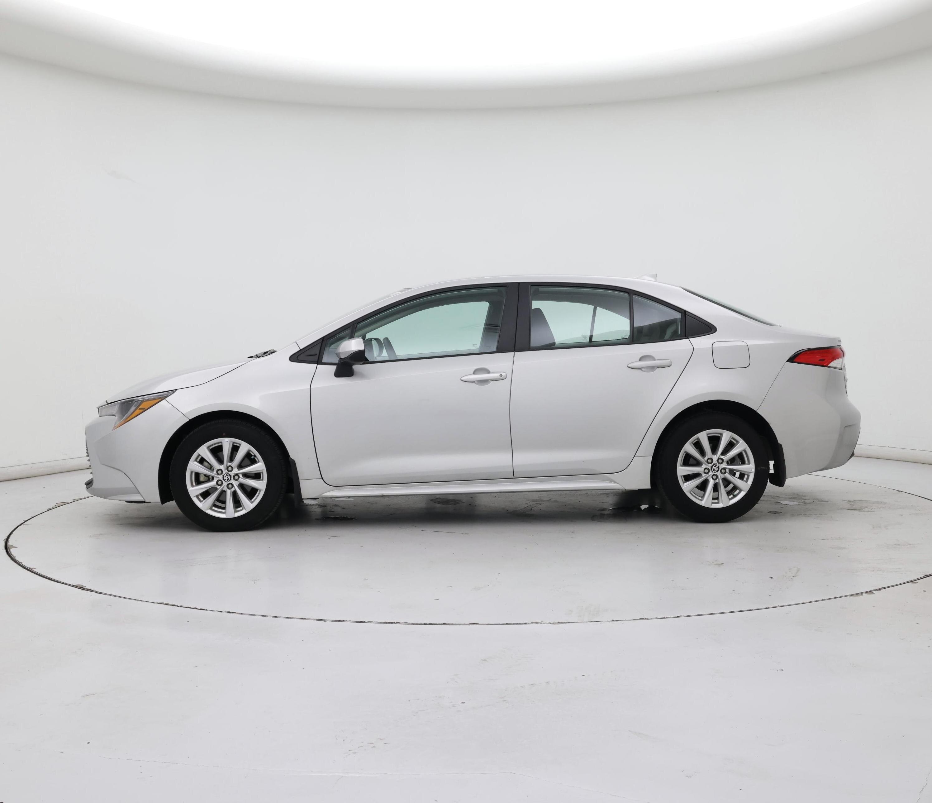 Thumbnail: 2024 Toyota Corolla - 3