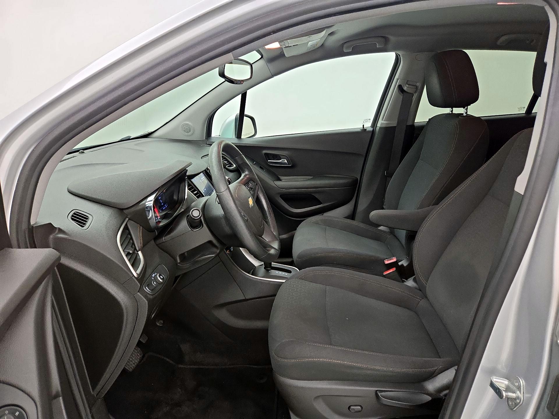 Thumbnail: 2020 Chevrolet Trax - 11