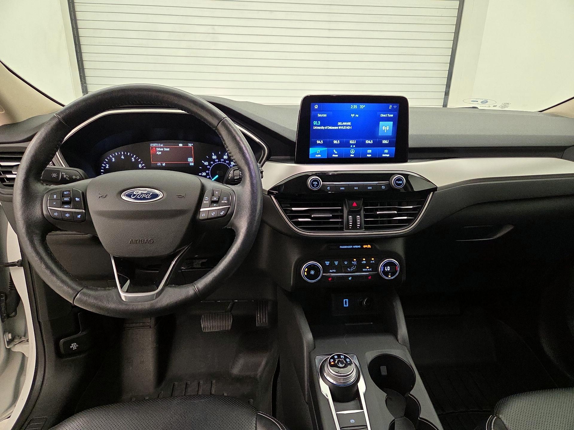 Thumbnail: 2020 Ford Escape - 9