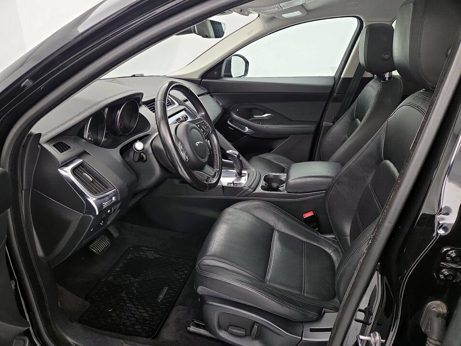 2018 Jaguar E-Pace S - Photo 12