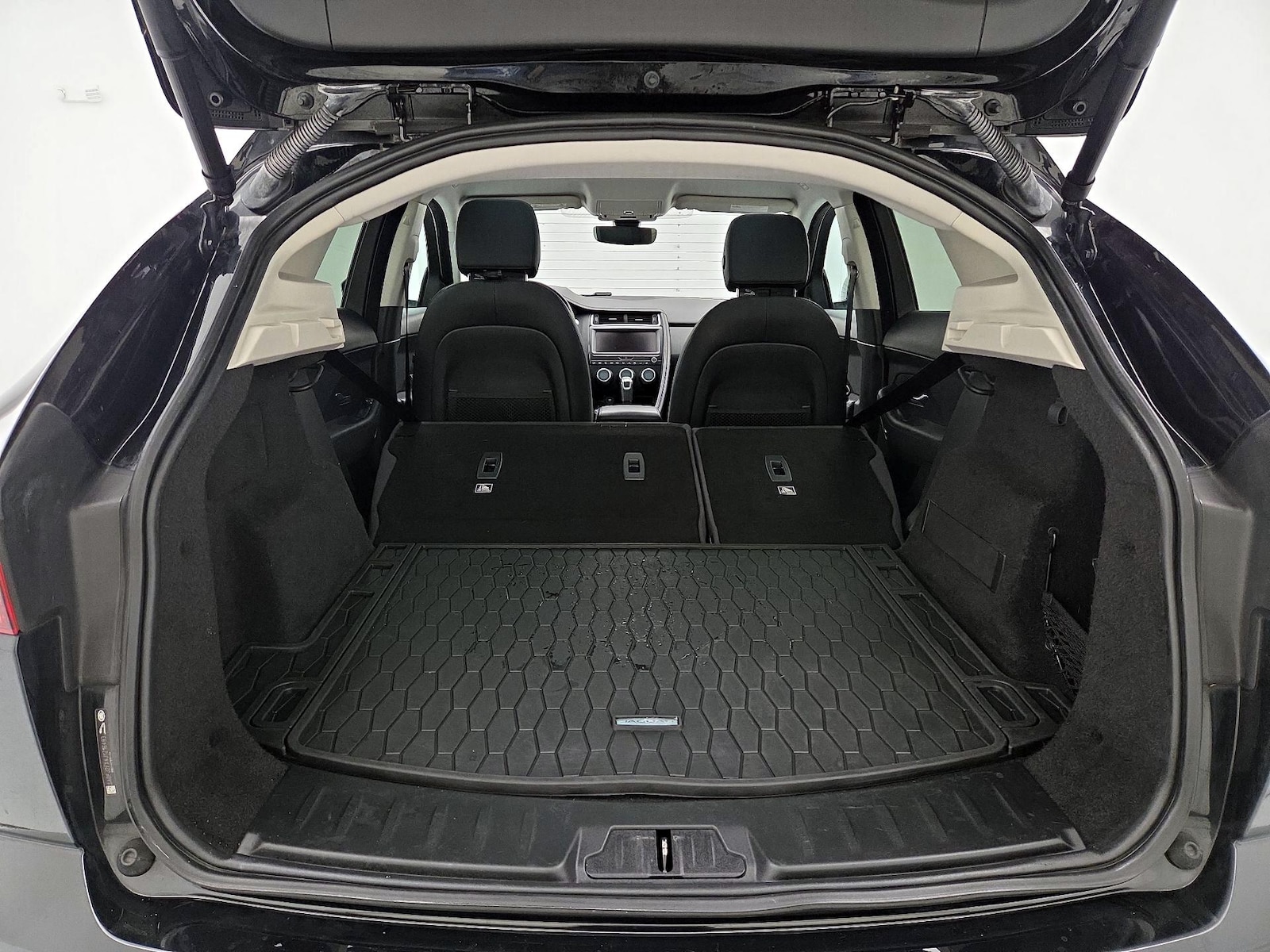 2018 Jaguar E-Pace S - Photo 24