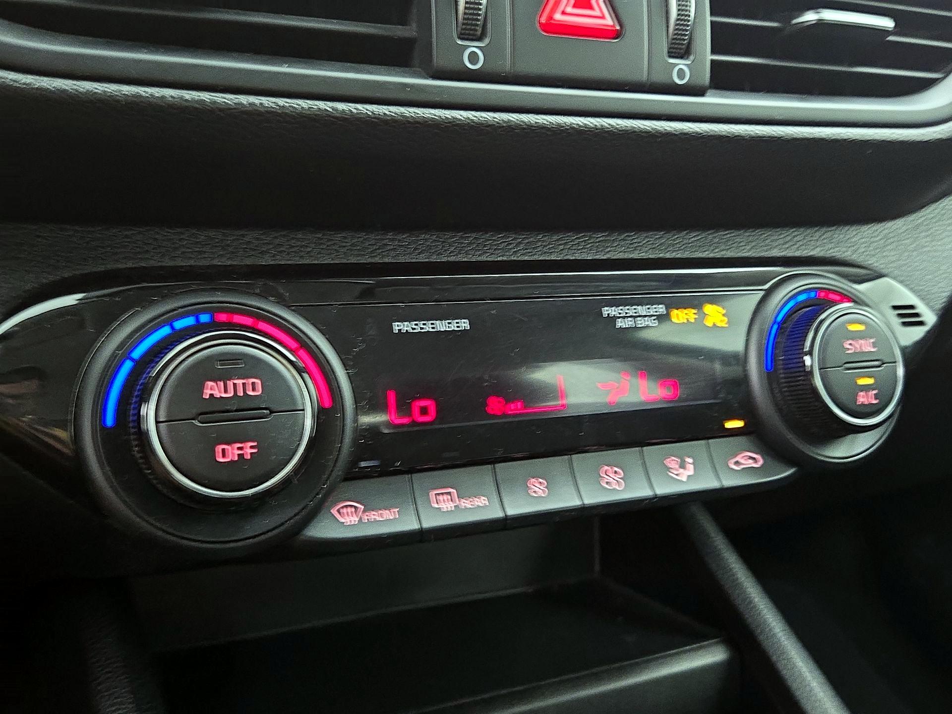 Thumbnail: 2019 Kia Forte - 16
