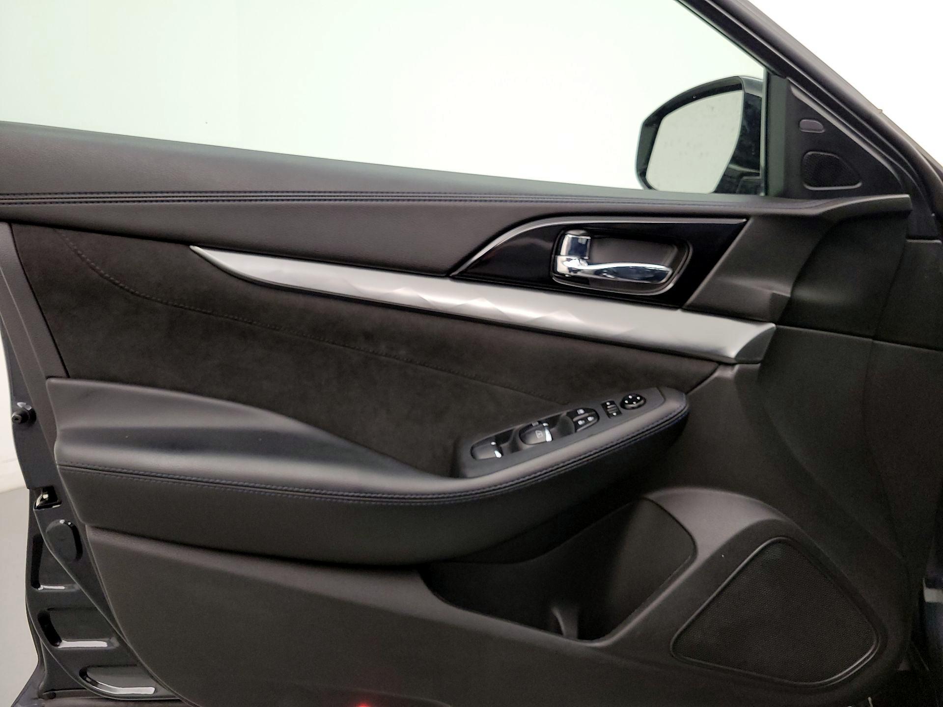 Thumbnail: 2016 Nissan Maxima - 12