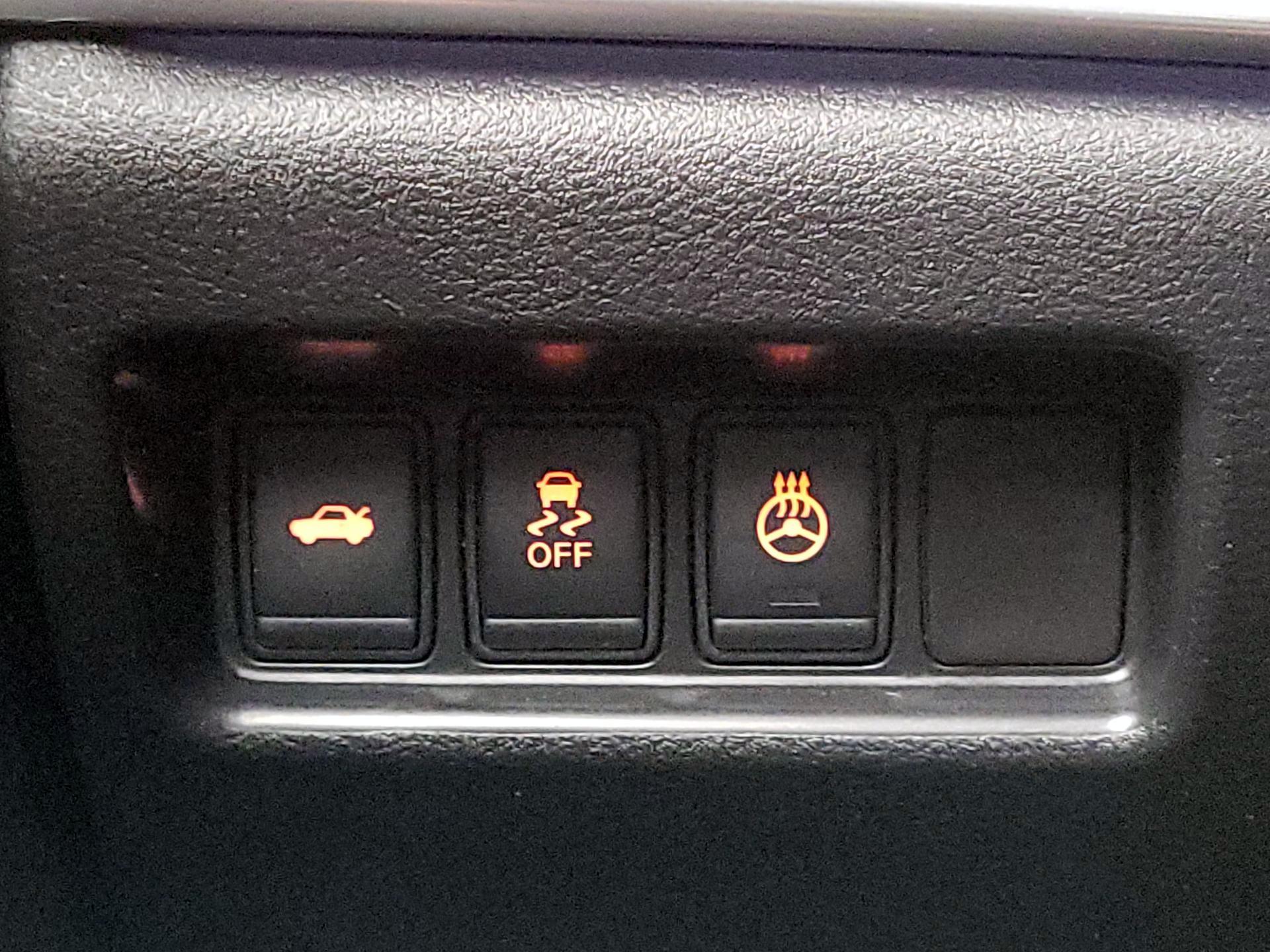 Thumbnail: 2016 Nissan Maxima - 13