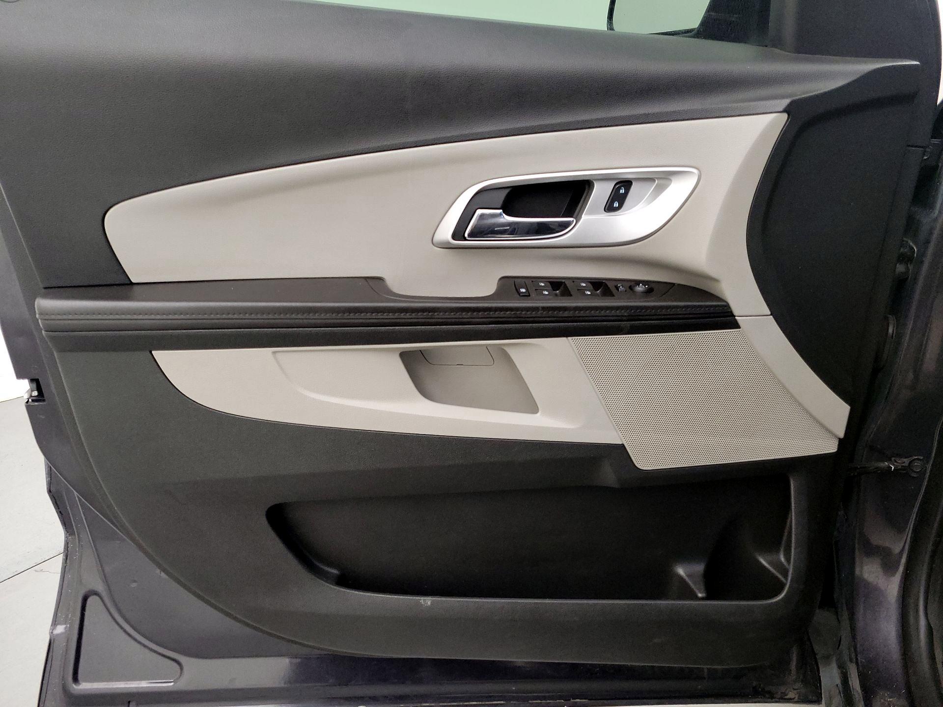 Thumbnail: 2016 Chevrolet Equinox - 12