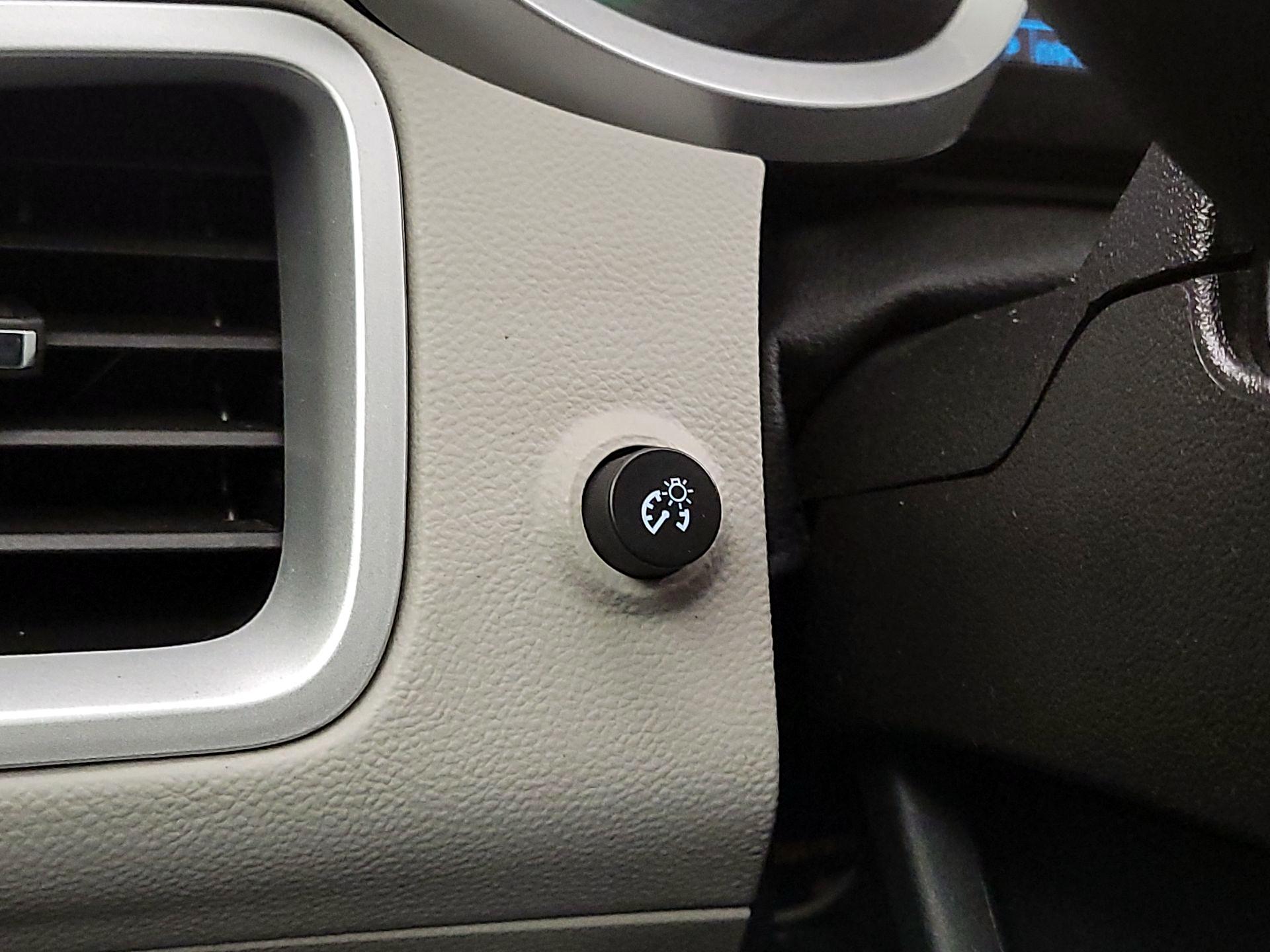 Thumbnail: 2016 Chevrolet Equinox - 13