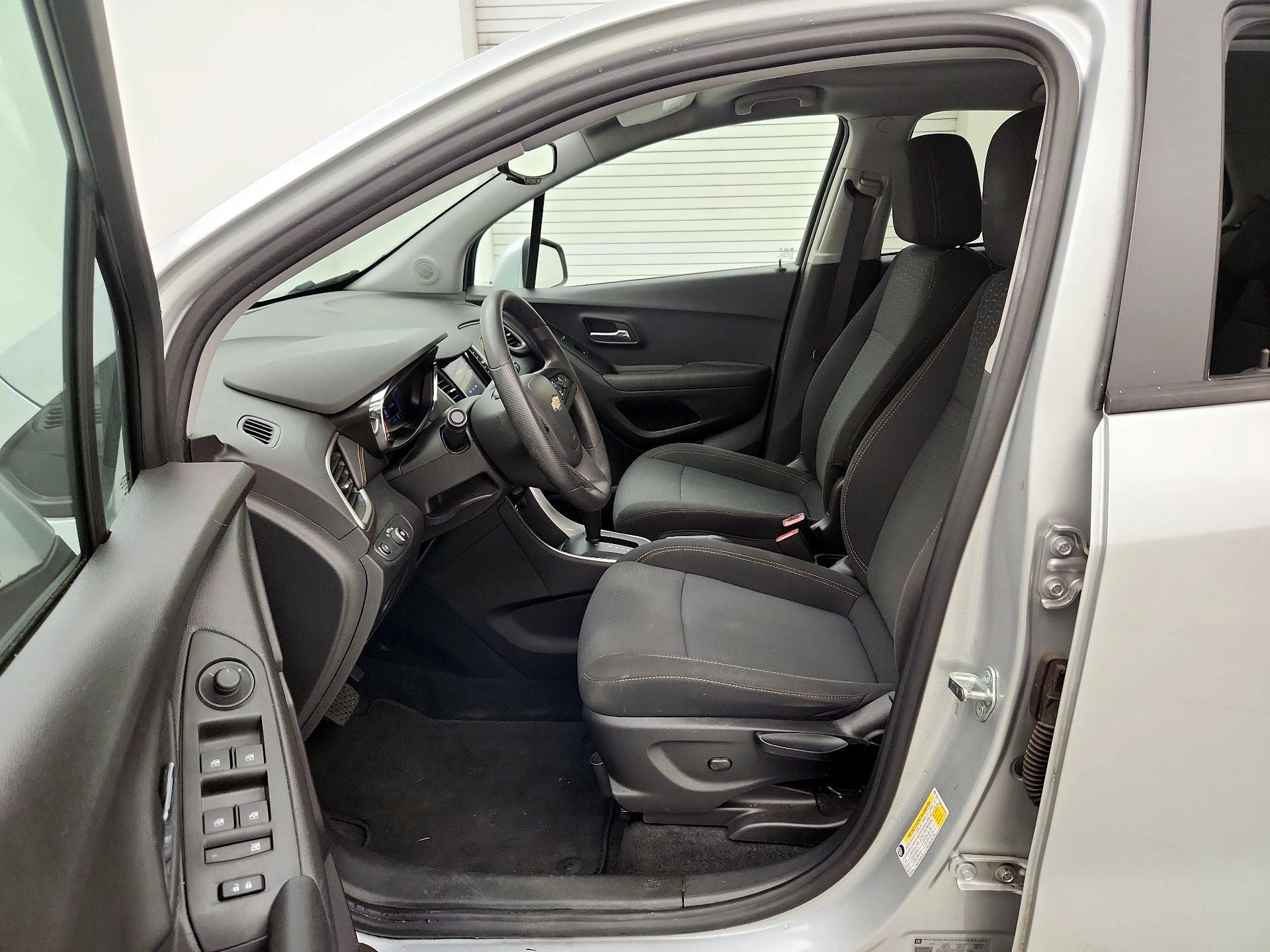 Thumbnail: 2020 Chevrolet Trax - 11