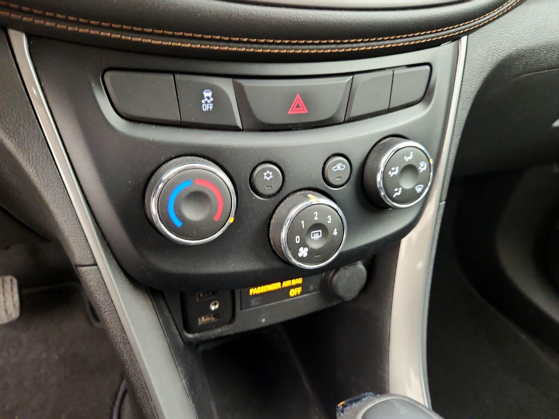 Thumbnail: 2020 Chevrolet Trax - 16