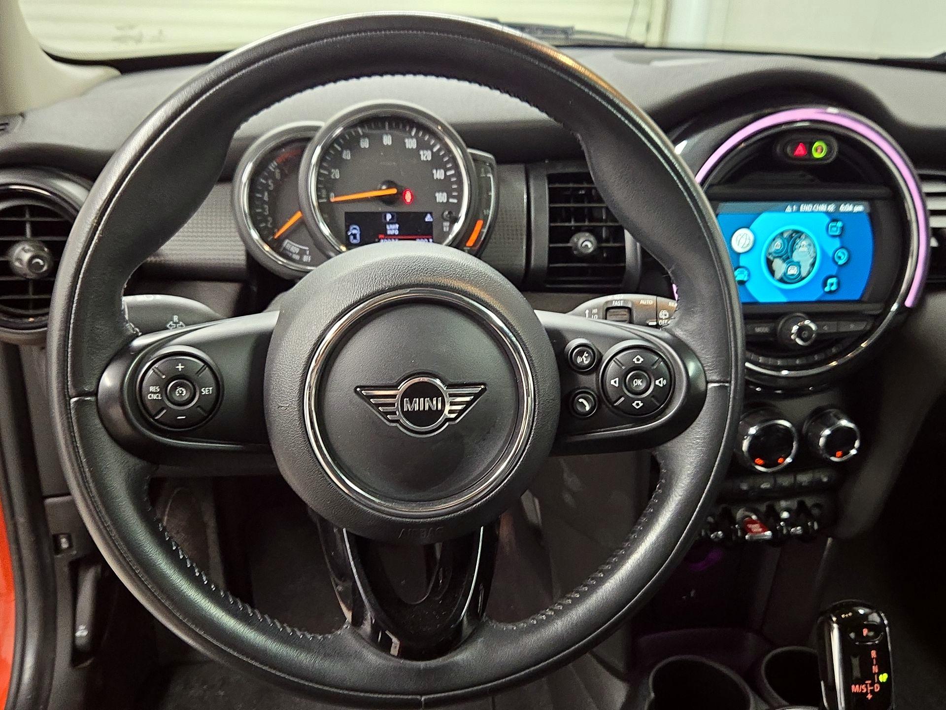 Thumbnail: 2020 MINI Cooper Hardtop - 10
