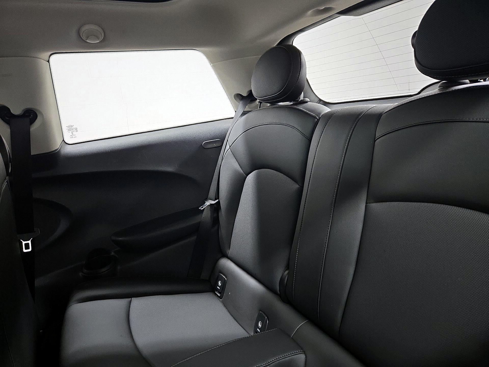 Thumbnail: 2020 MINI Cooper Hardtop - 20