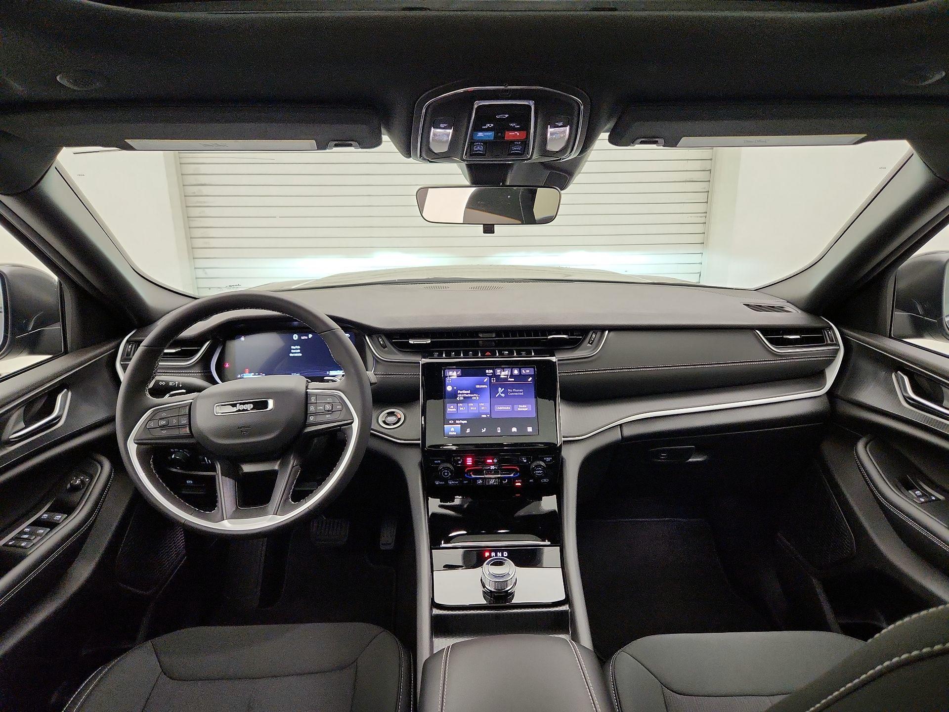 Thumbnail: 2025 Jeep Grand Cherokee - 9