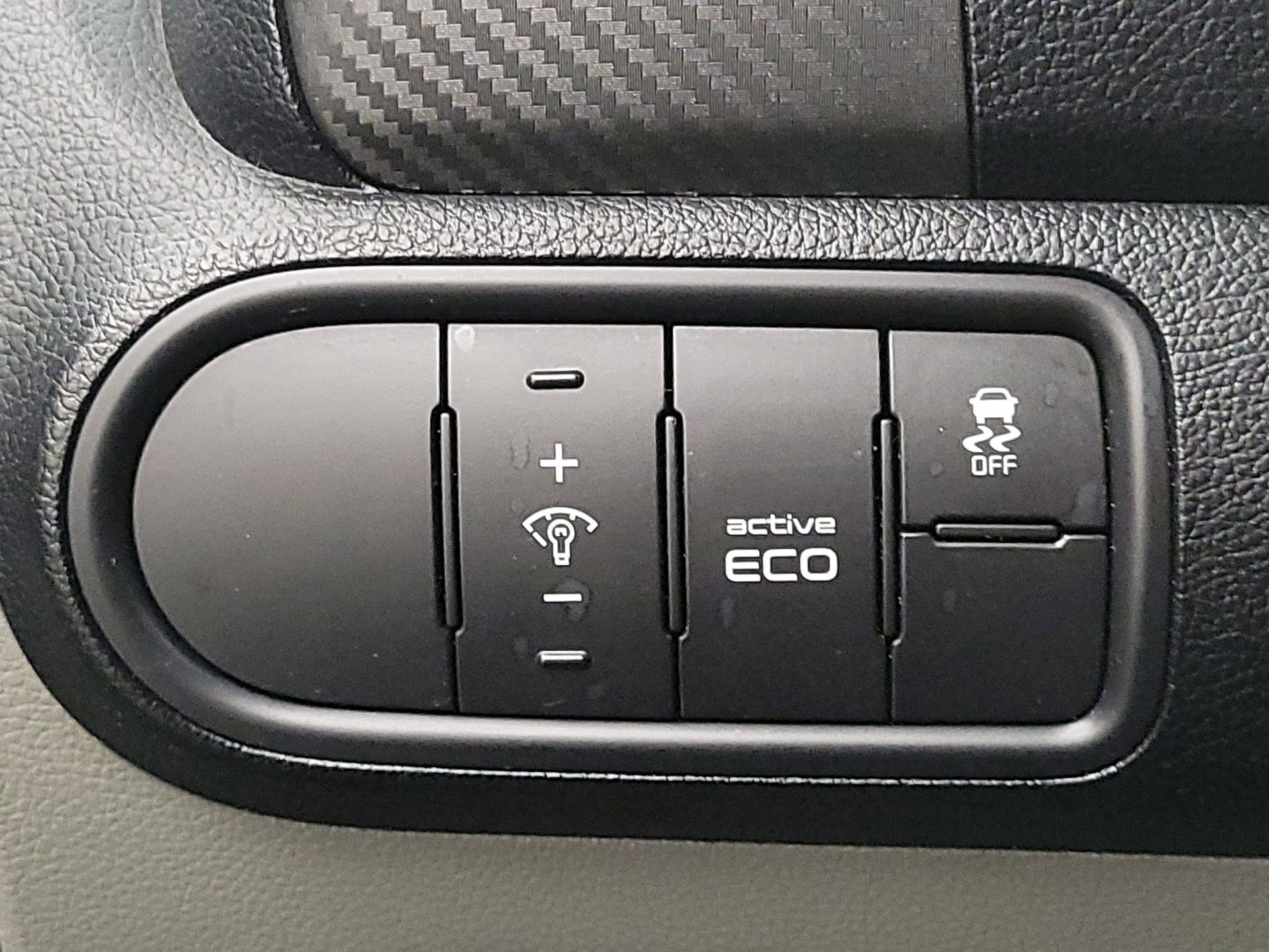 Thumbnail: 2014 Kia Forte - 13