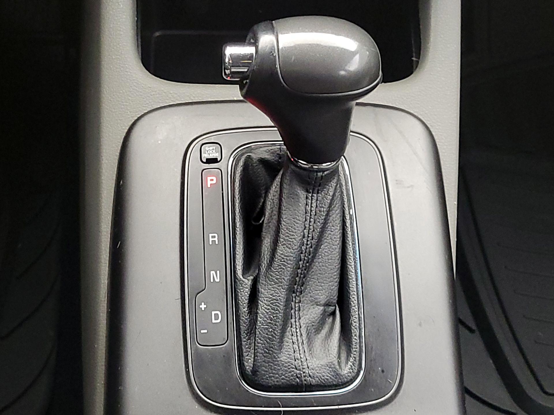 Thumbnail: 2014 Kia Forte - 17