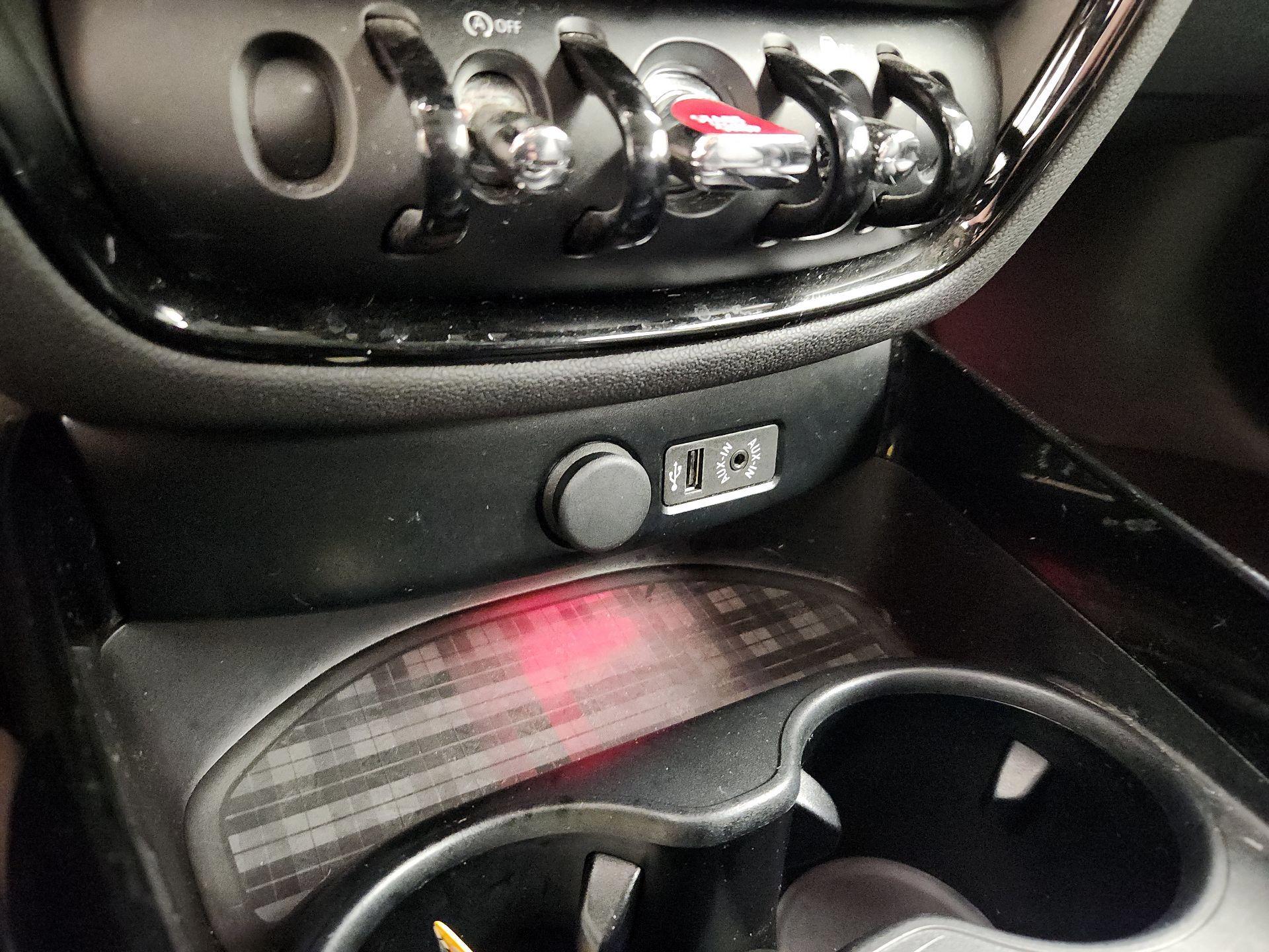 Thumbnail: 2017 MINI Cooper Clubman - 18