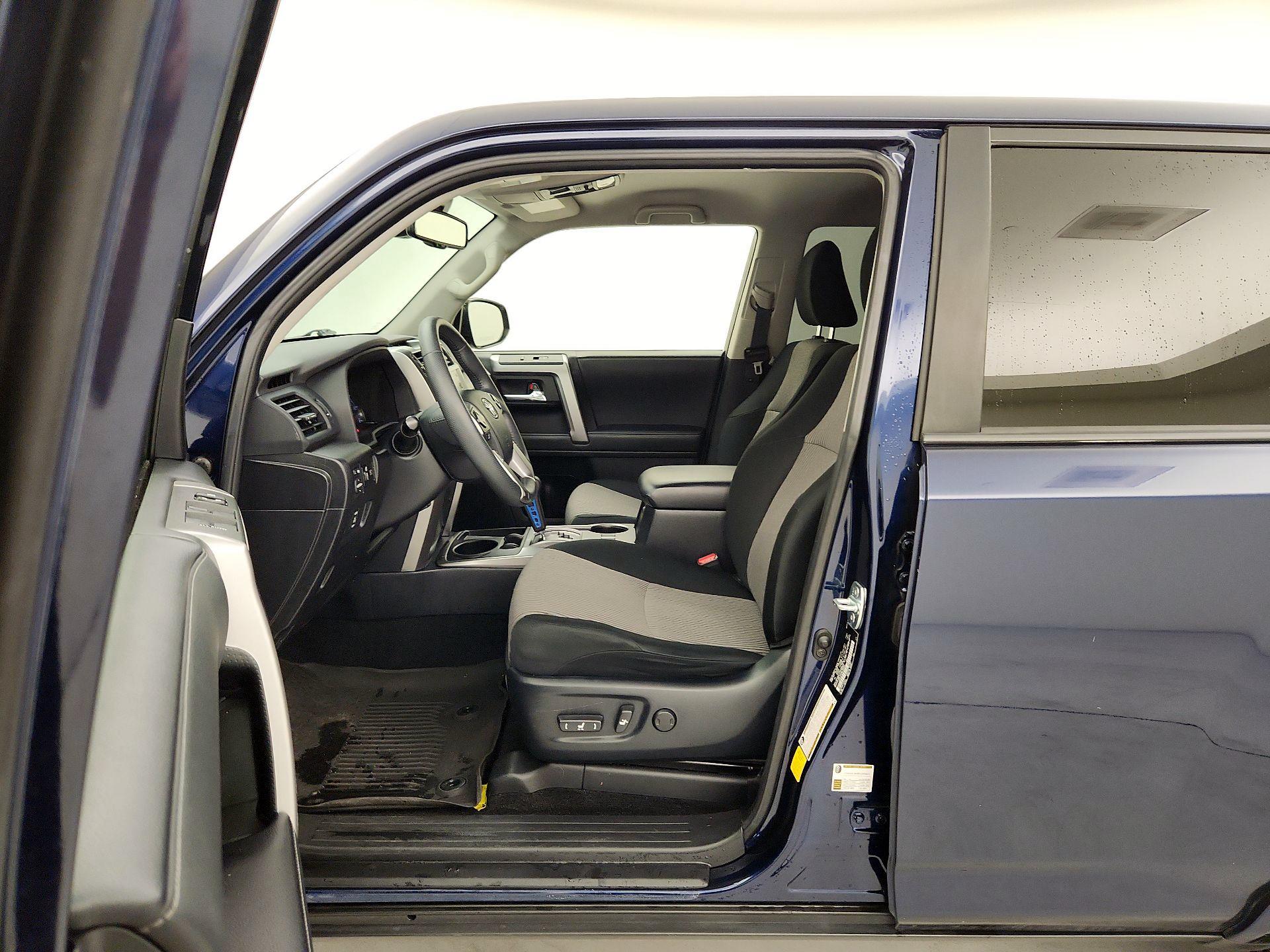 Thumbnail: 2021 Toyota 4Runner - 11