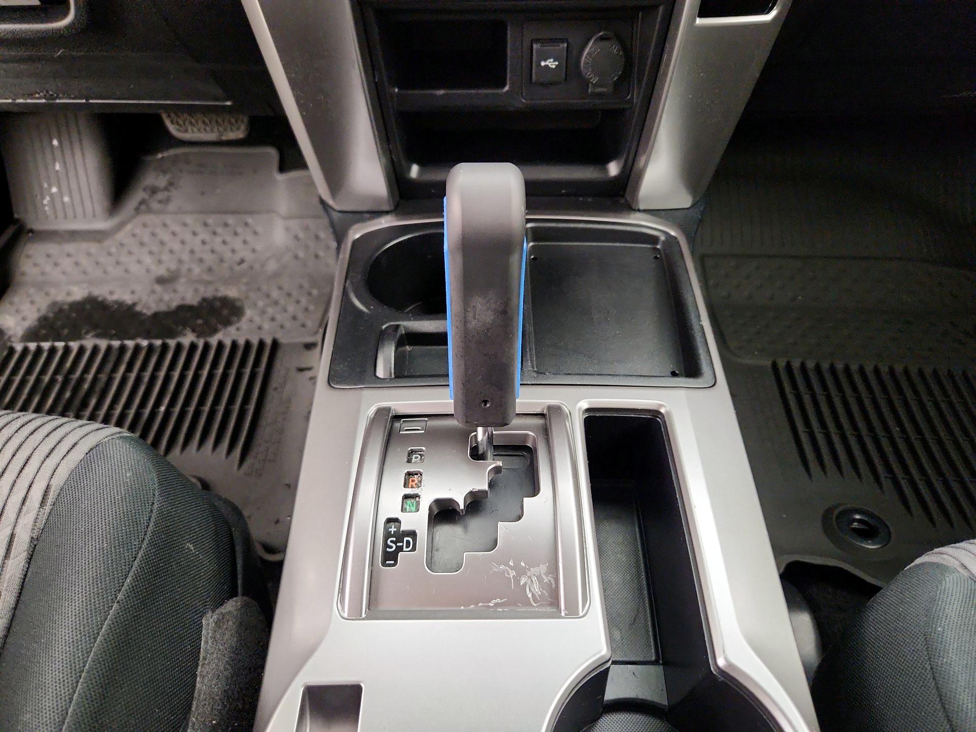 Thumbnail: 2021 Toyota 4Runner - 17